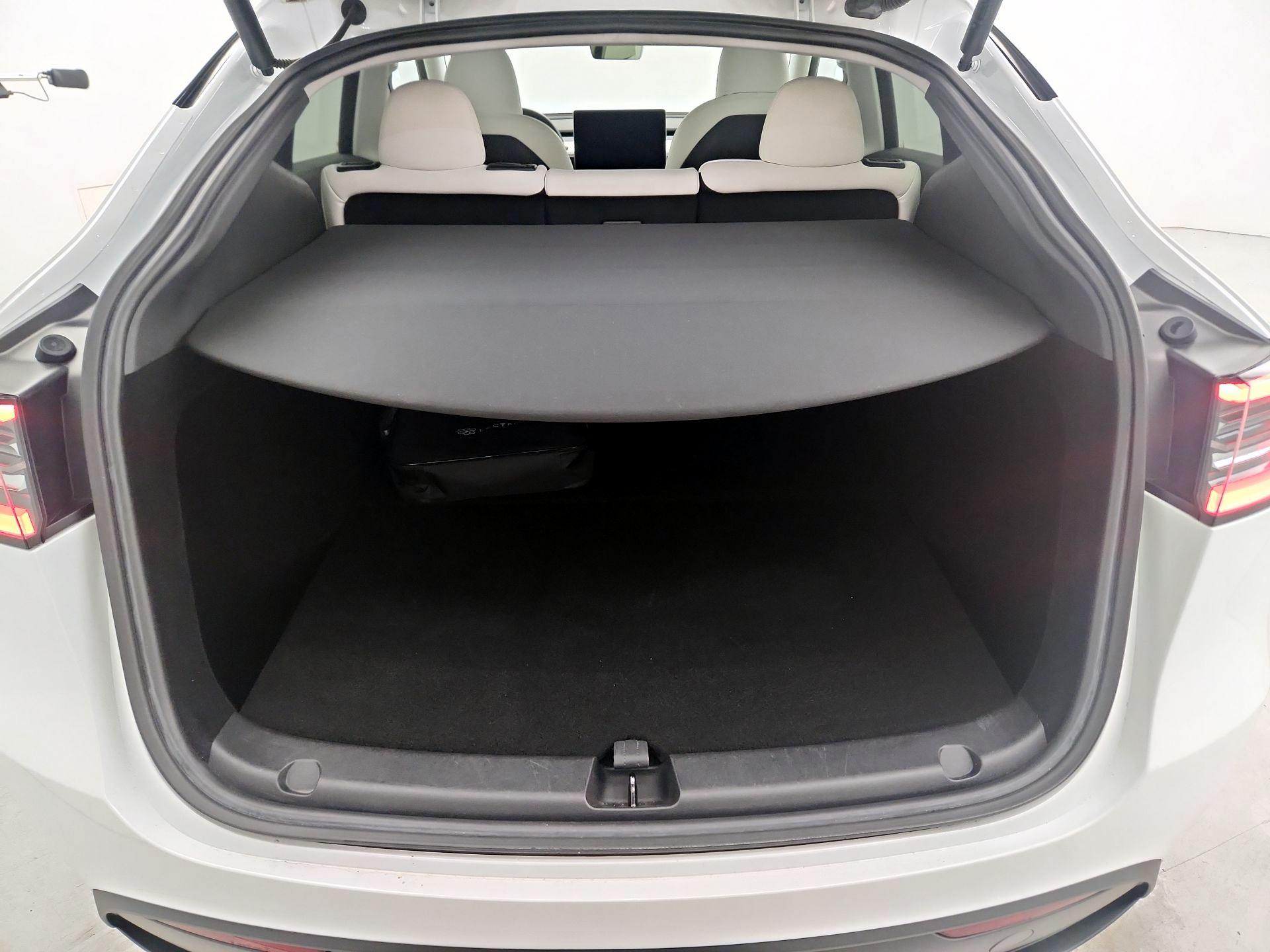 Thumbnail: 2023 Tesla Model Y - 20