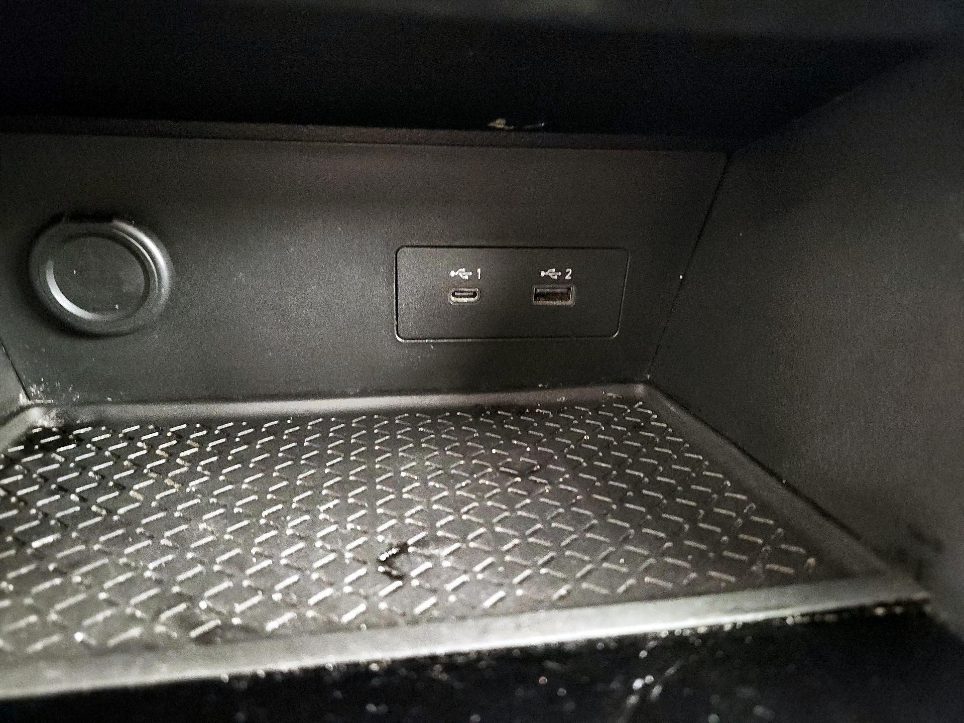 Thumbnail: 2022 Nissan Pathfinder - 17