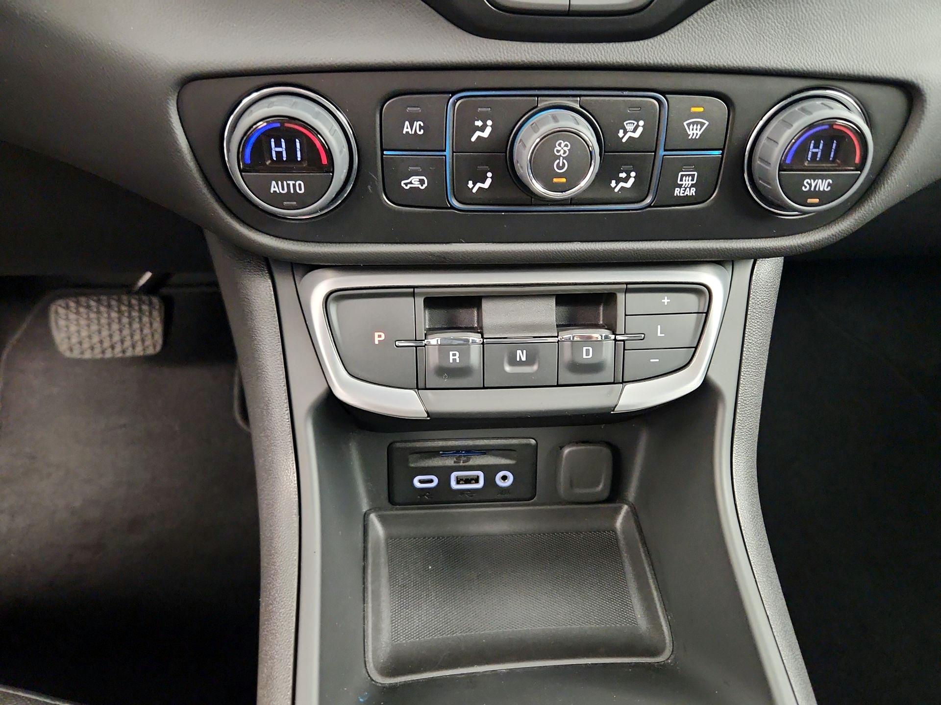 Thumbnail: 2024 GMC Terrain - 17