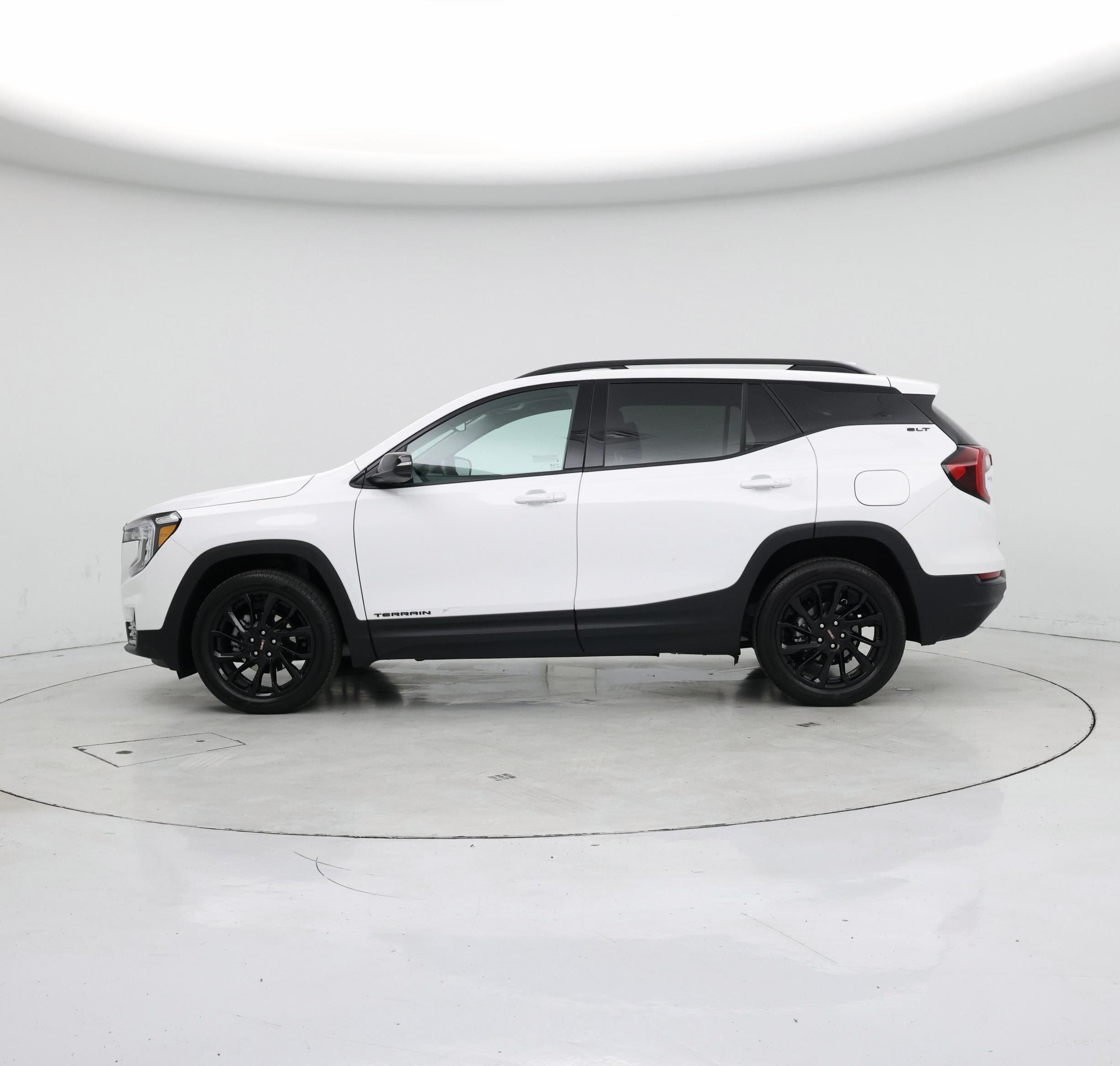 Thumbnail: 2024 GMC Terrain - 3