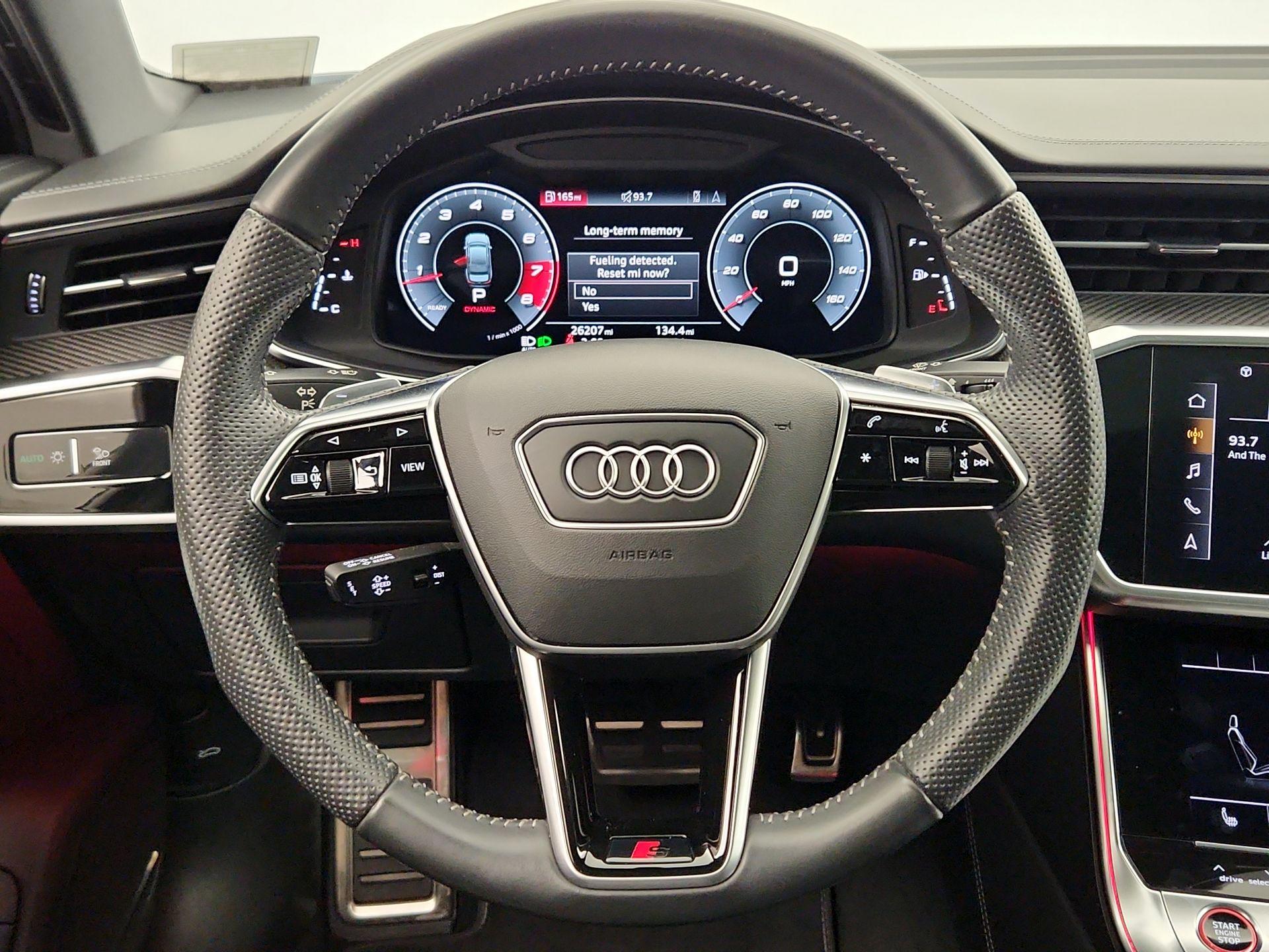 Thumbnail: 2021 Audi S6 - 10