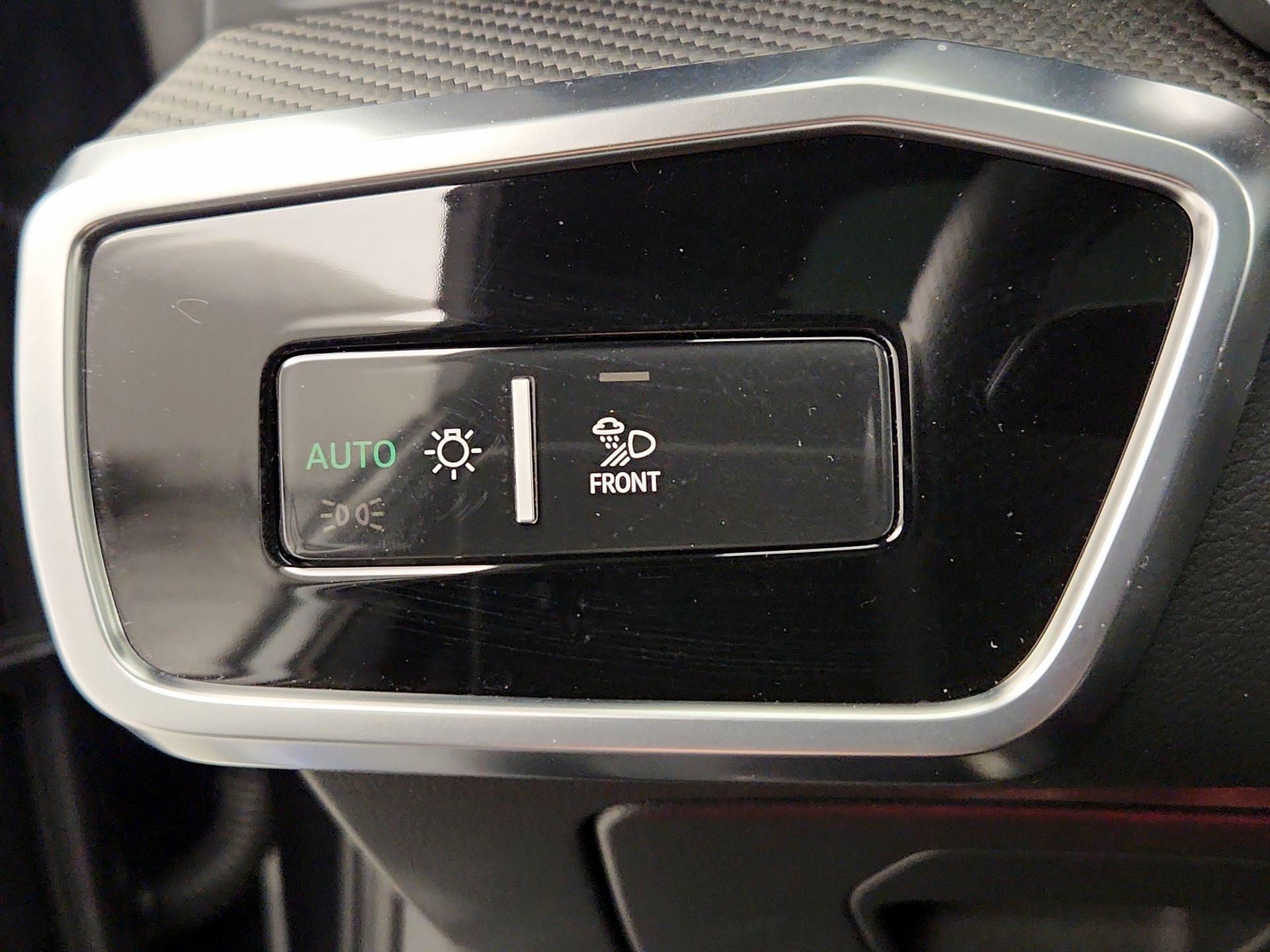 Thumbnail: 2021 Audi S6 - 13