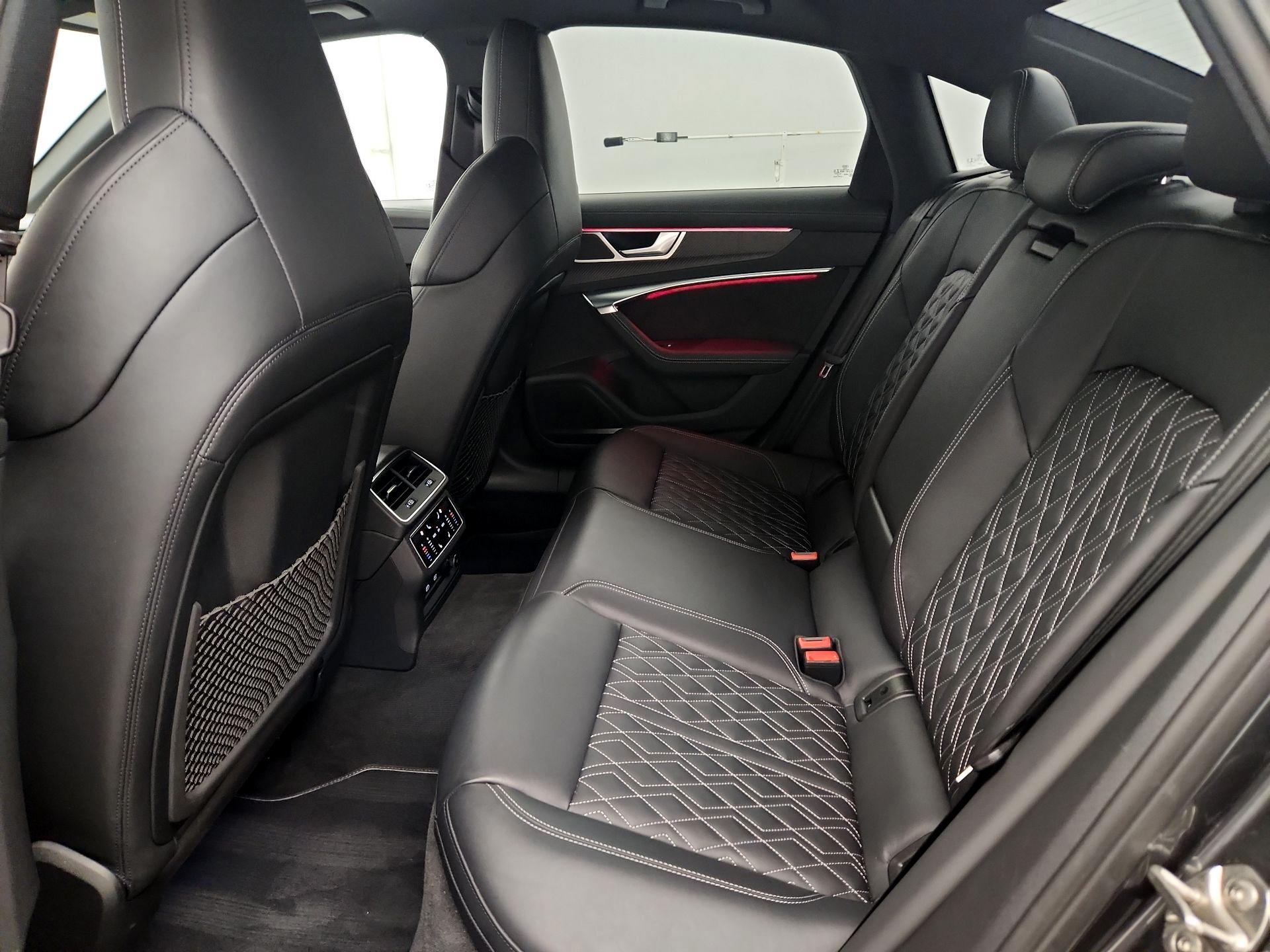 Thumbnail: 2021 Audi S6 - 20