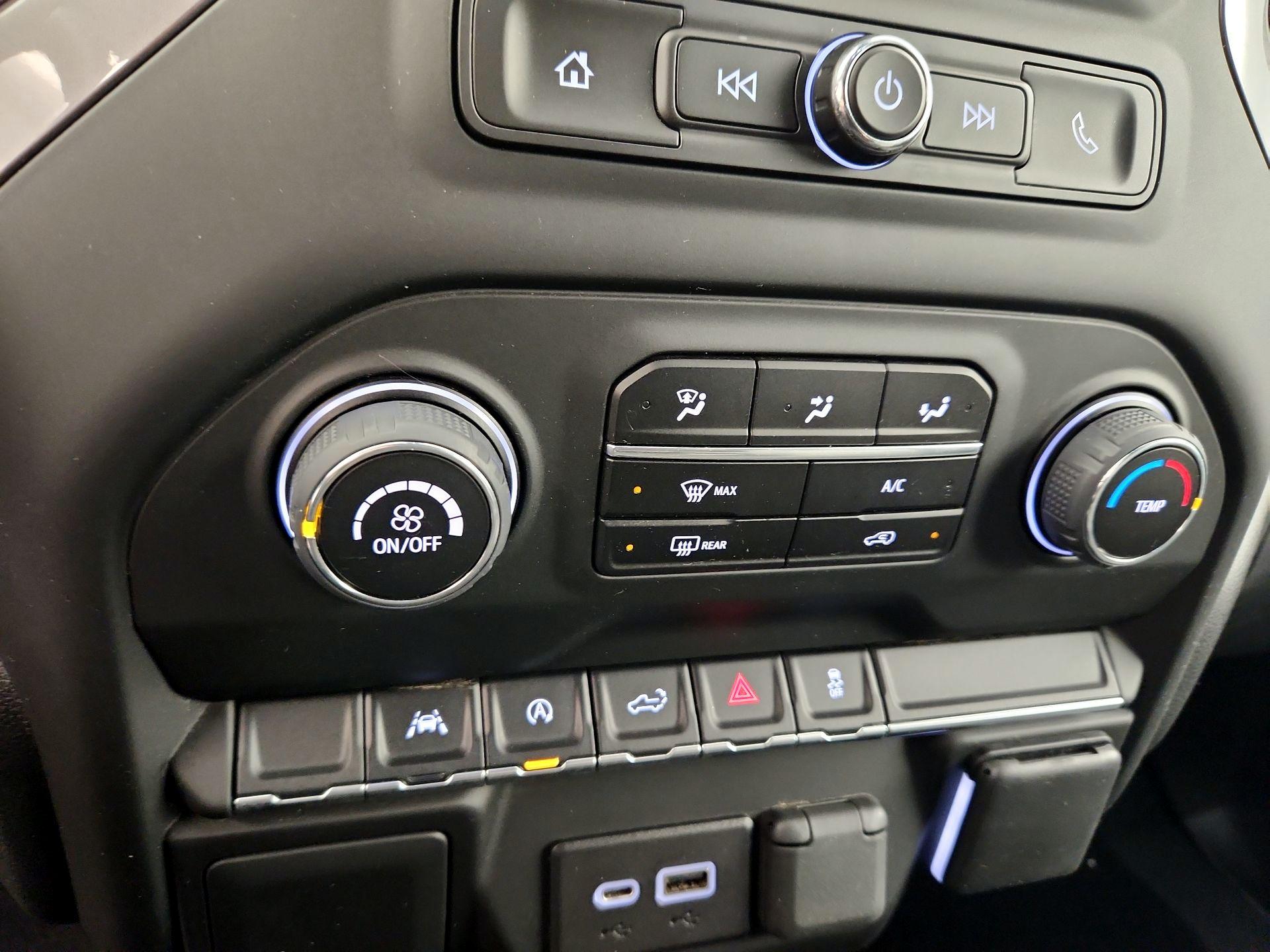 Thumbnail: 2022 Chevrolet Silverado 1500 - 16