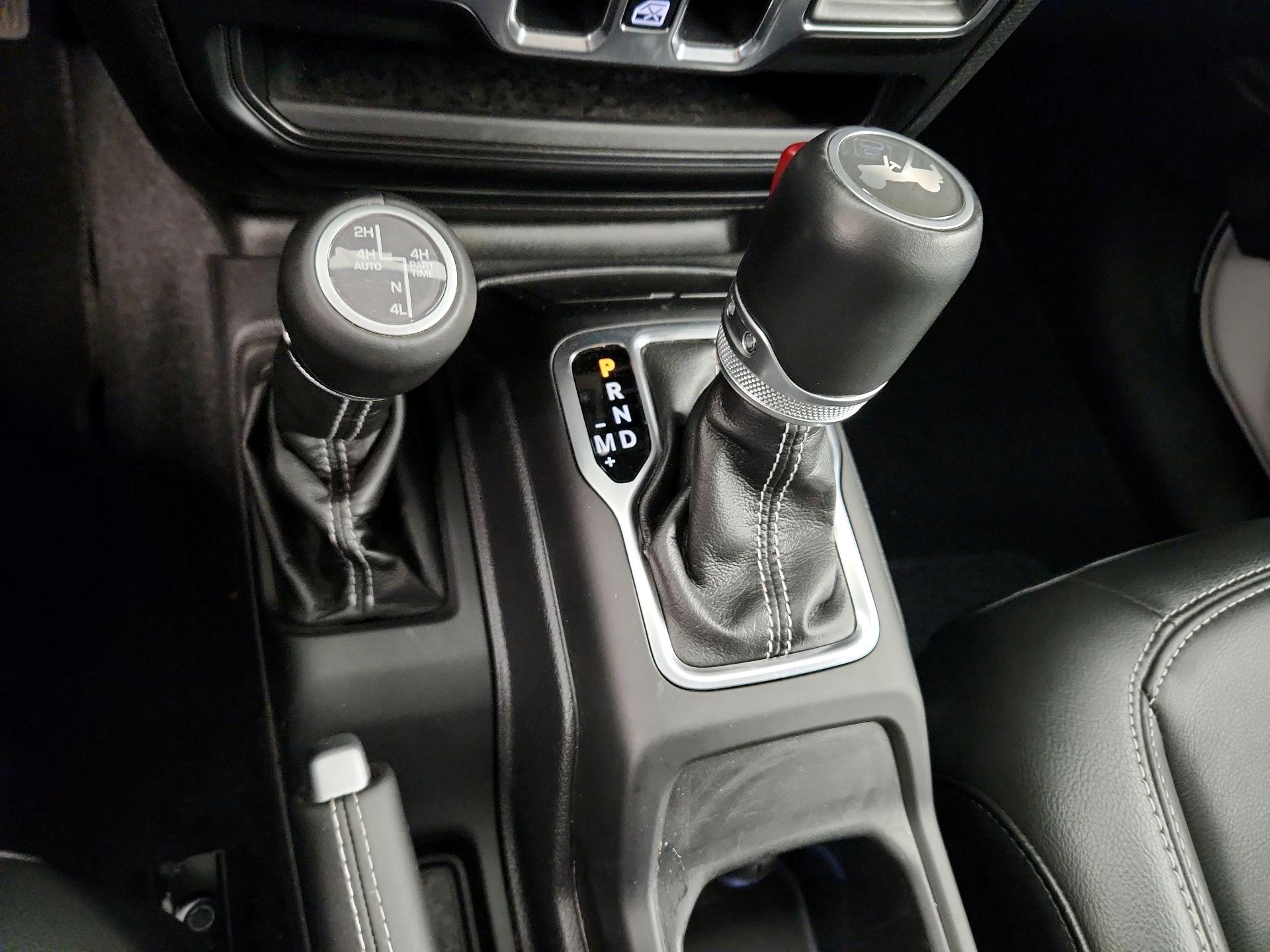 Thumbnail: 2022 Jeep Wrangler - 17