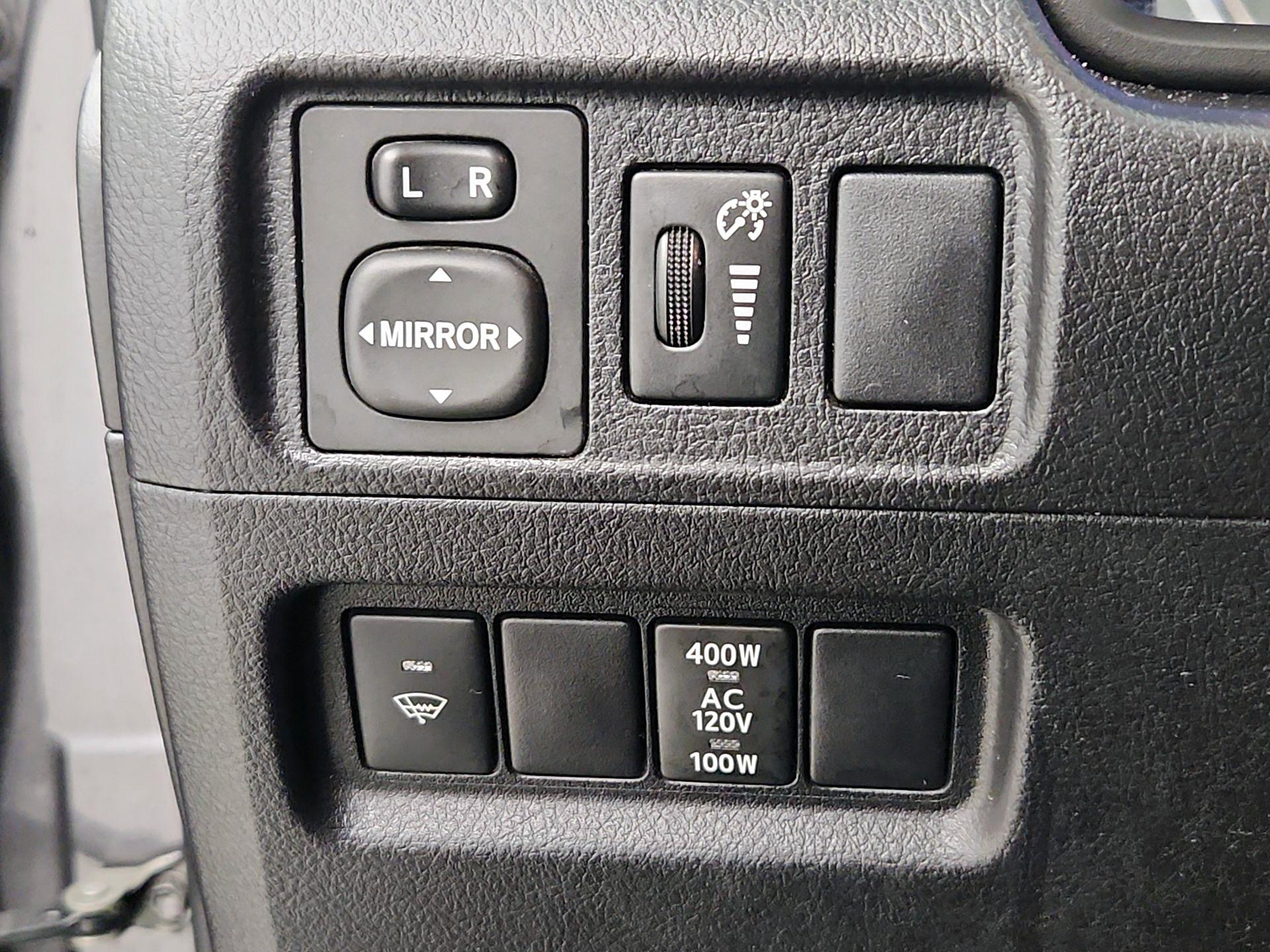 Thumbnail: 2018 Toyota 4Runner - 13