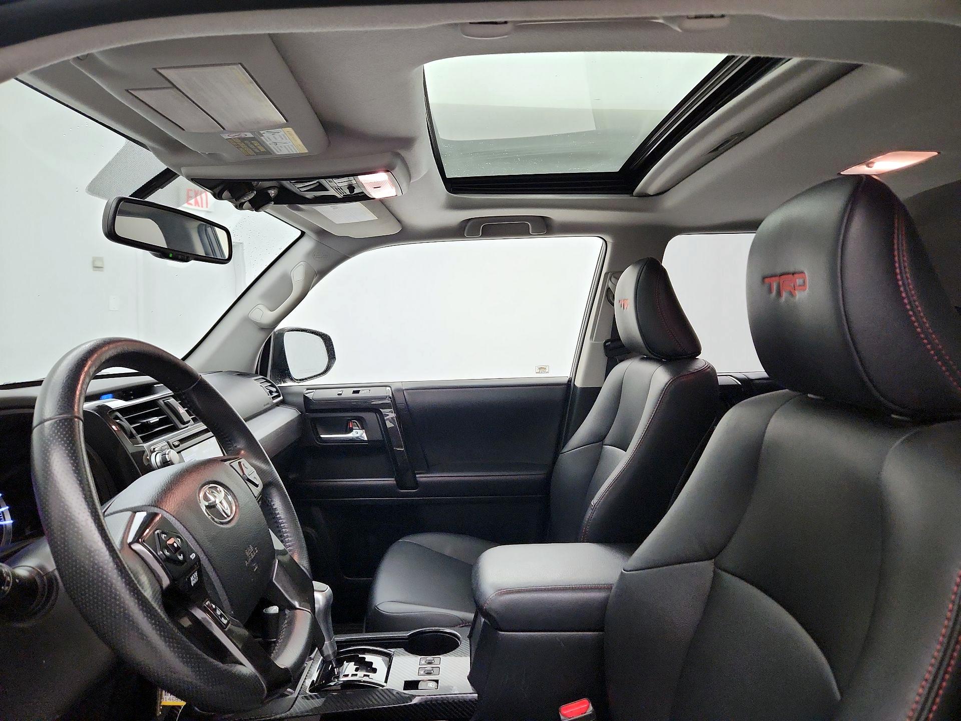 Thumbnail: 2018 Toyota 4Runner - 19