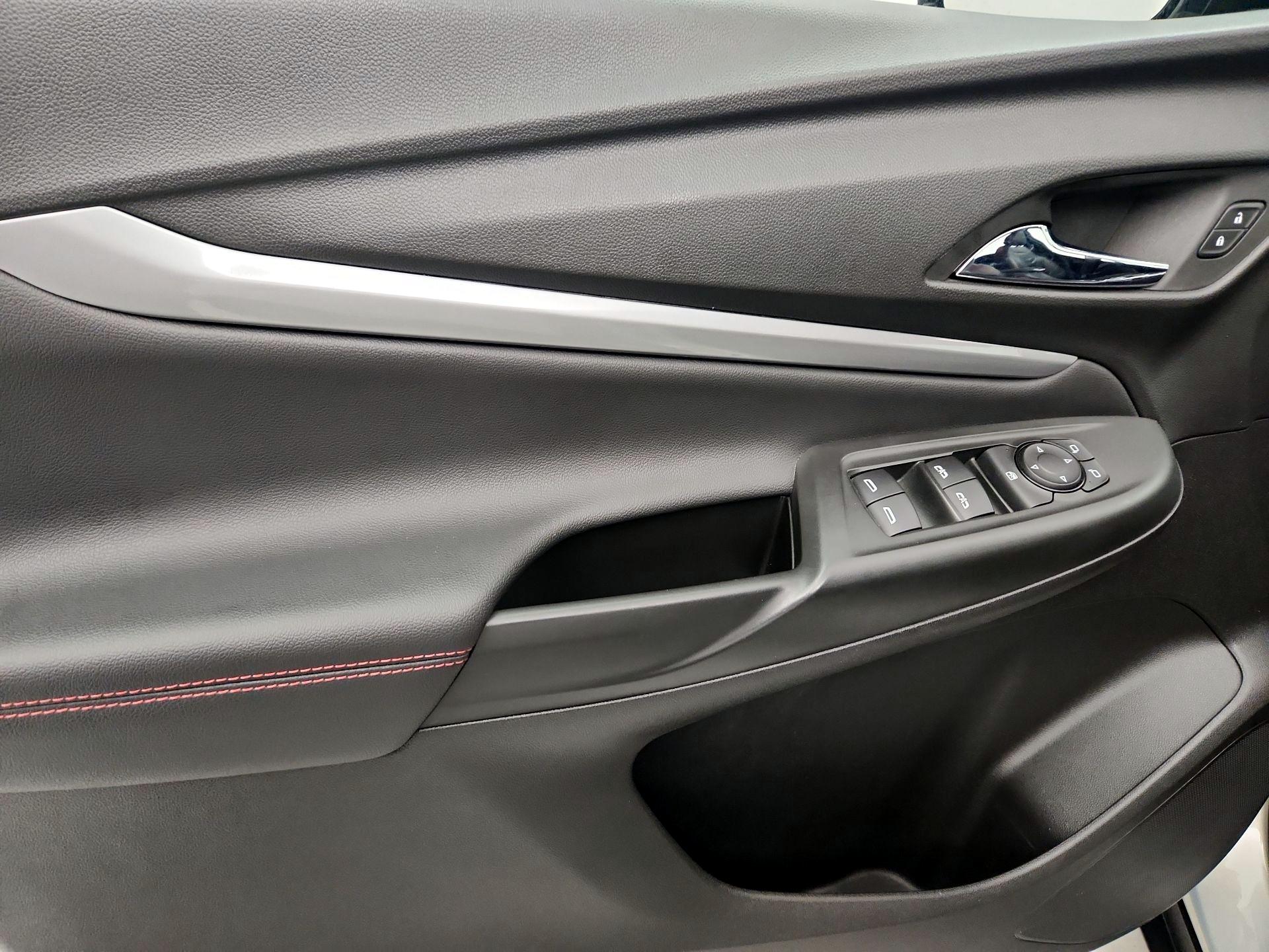 Thumbnail: 2023 Chevrolet Bolt EUV - 12