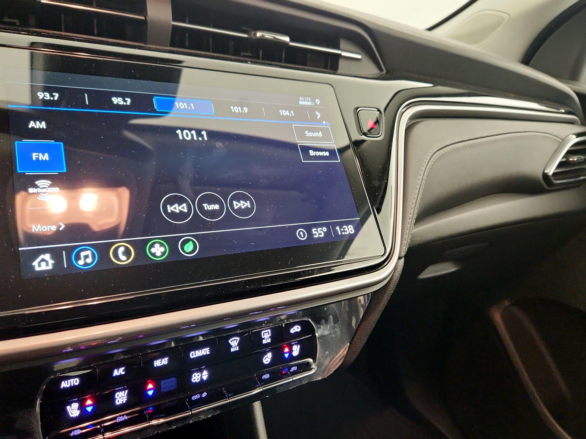 Thumbnail: 2023 Chevrolet Bolt EUV - 15