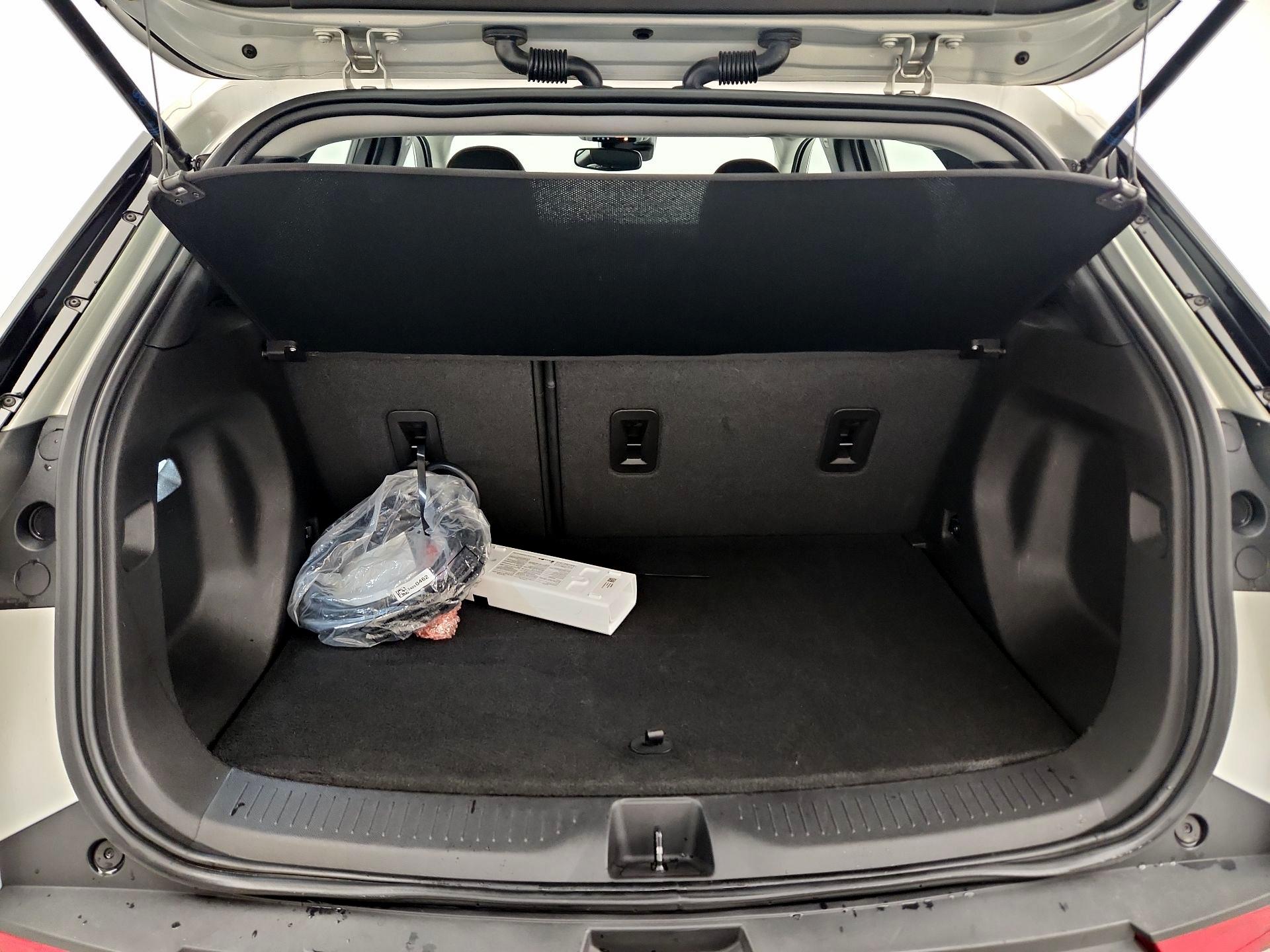 Thumbnail: 2023 Chevrolet Bolt EUV - 20