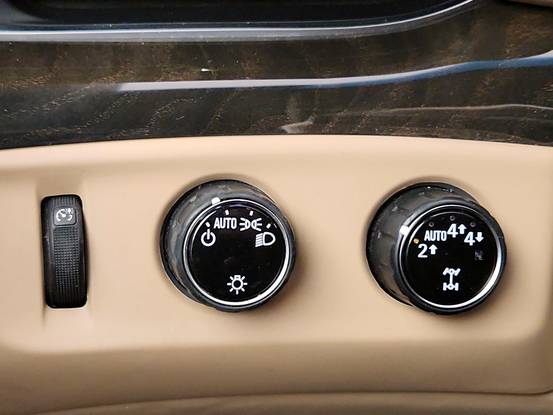 Thumbnail: 2019 Cadillac Escalade - 13