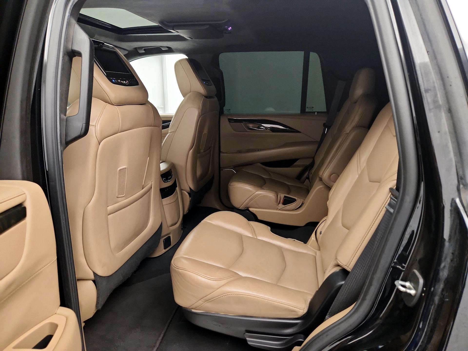 Thumbnail: 2019 Cadillac Escalade - 20