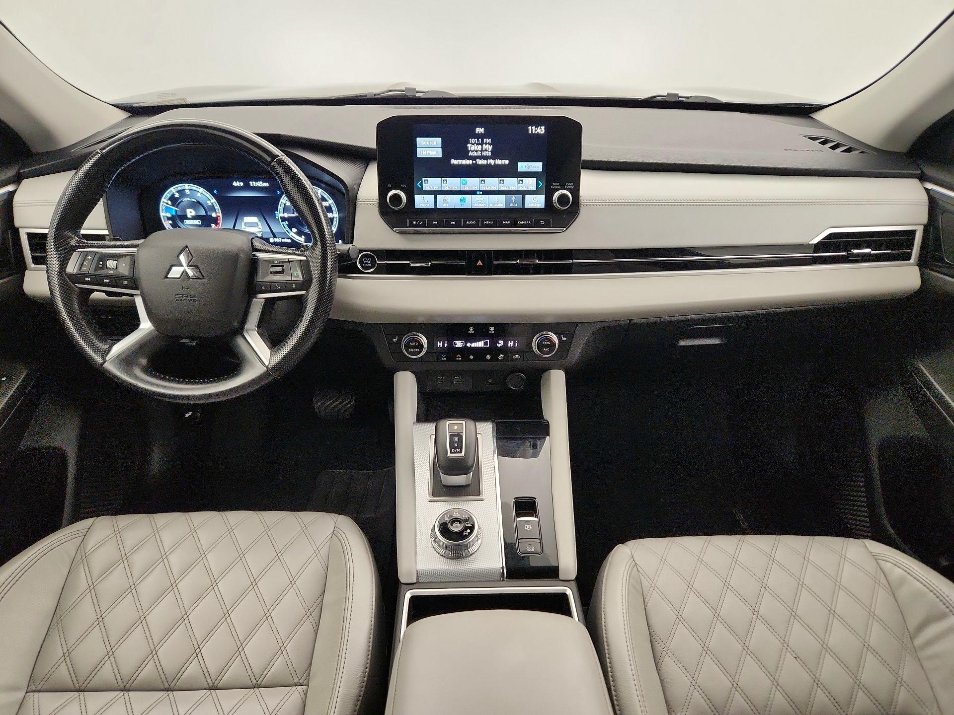 Thumbnail: 2022 Mitsubishi Outlander - 9