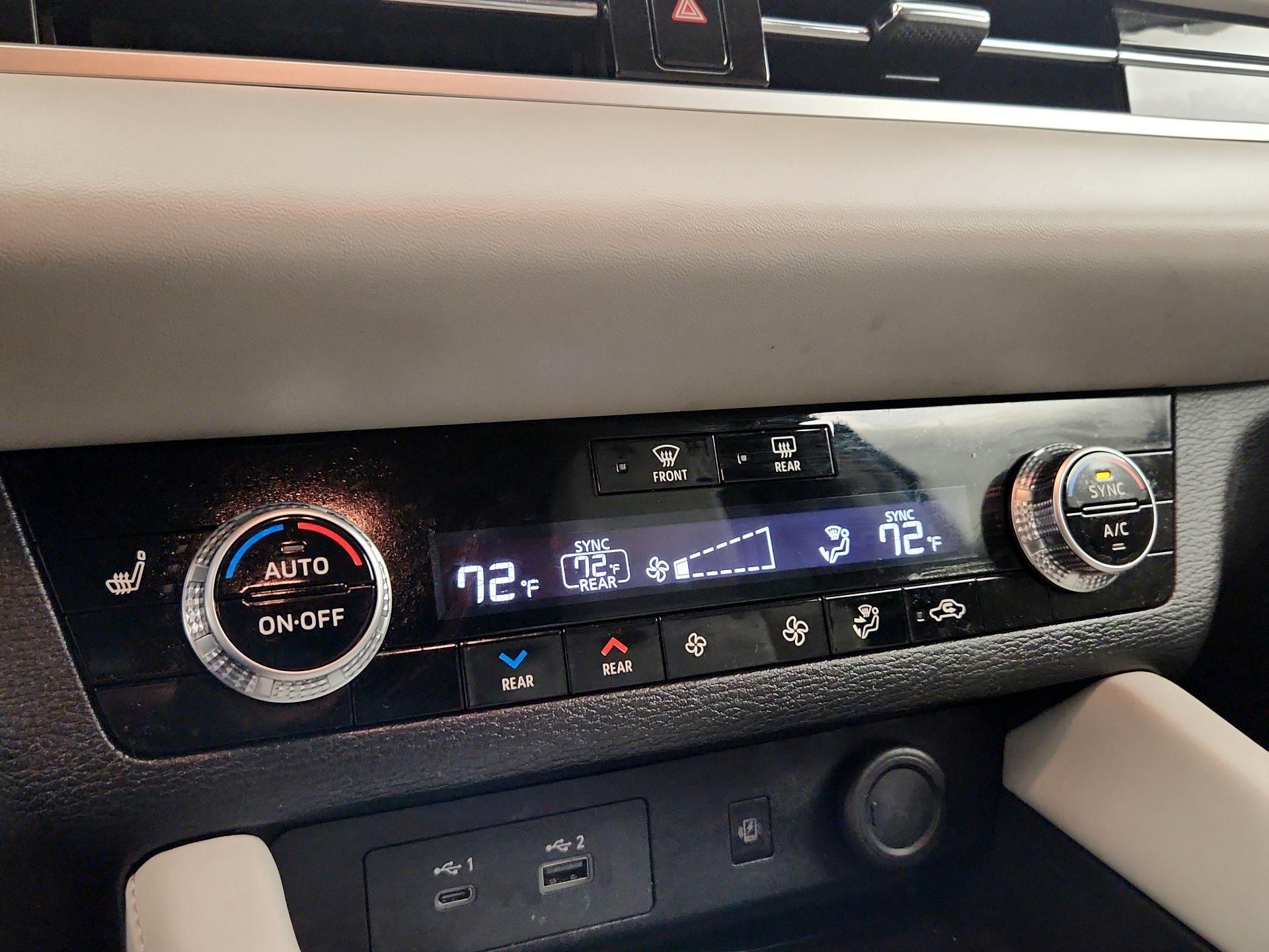 Thumbnail: 2022 Mitsubishi Outlander - 17