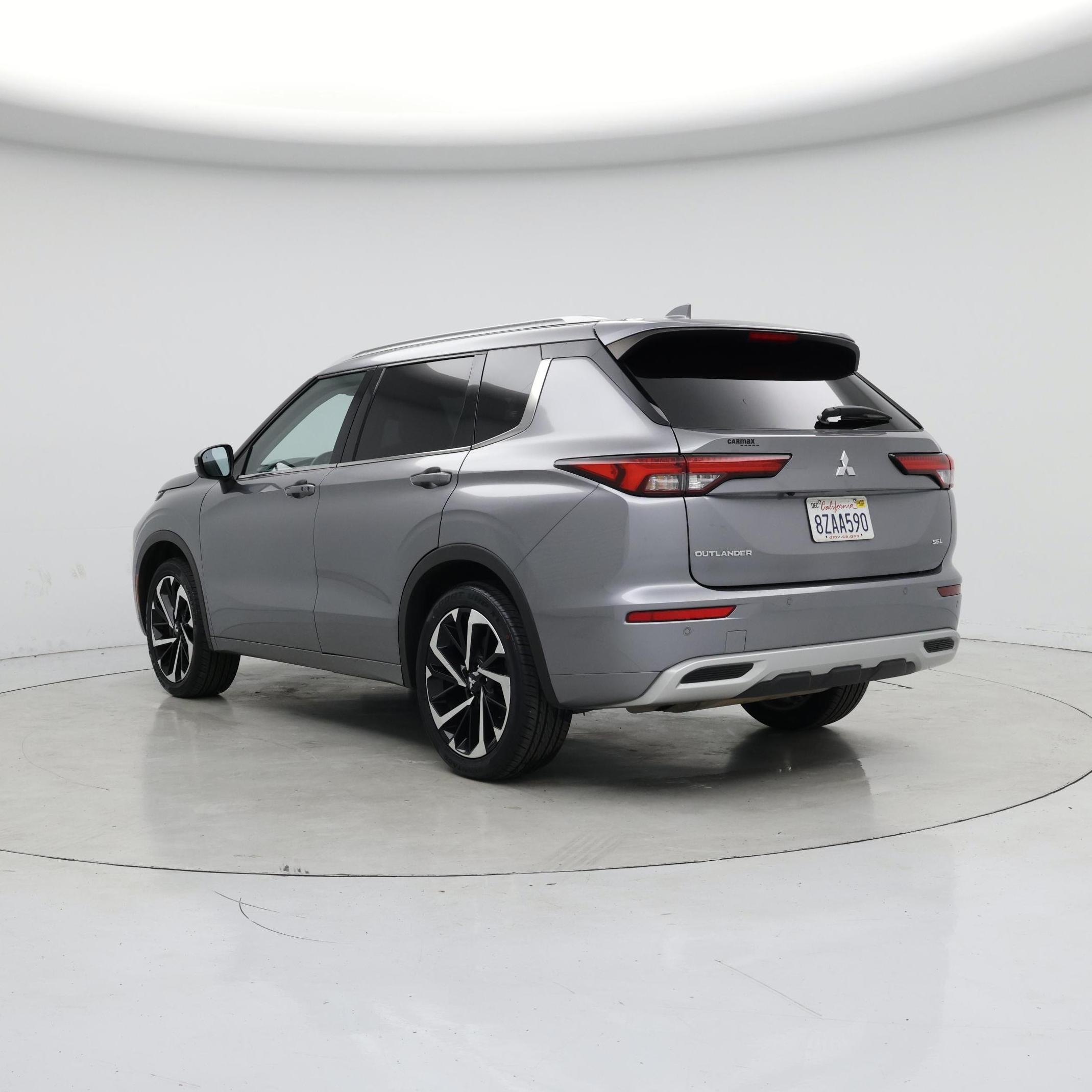 Thumbnail: 2022 Mitsubishi Outlander - 2