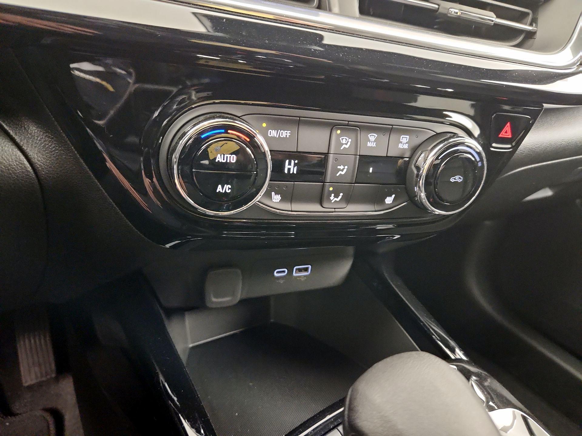 Thumbnail: 2024 Chevrolet Trax - 16