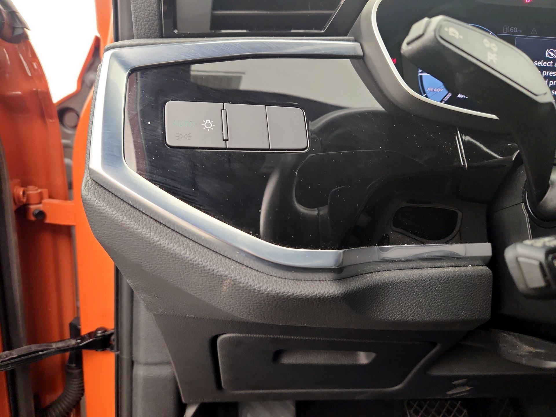 Thumbnail: 2021 Audi Q3 - 13