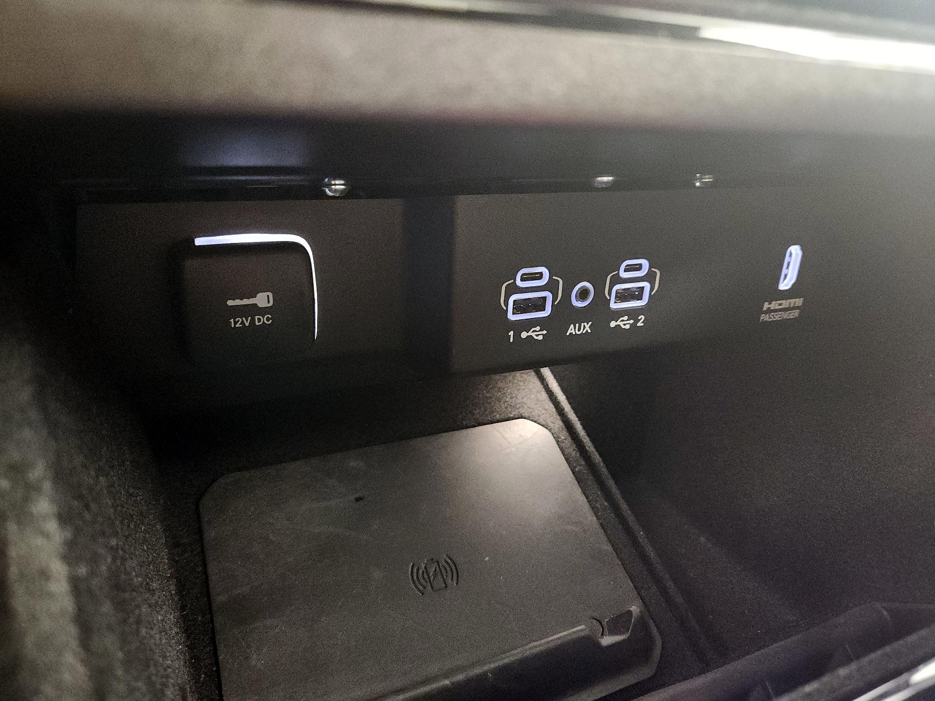 Thumbnail: 2023 Jeep Wagoneer - 19