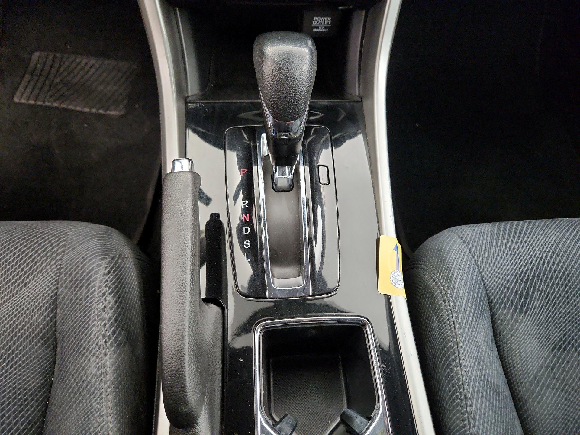 Thumbnail: 2017 Honda Accord - 17