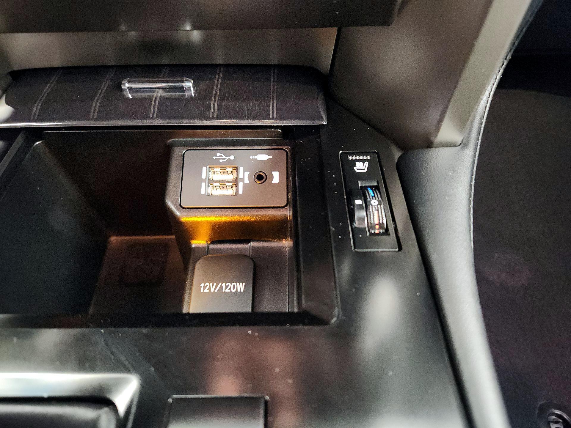 Thumbnail: 2021 Lexus GX - 19