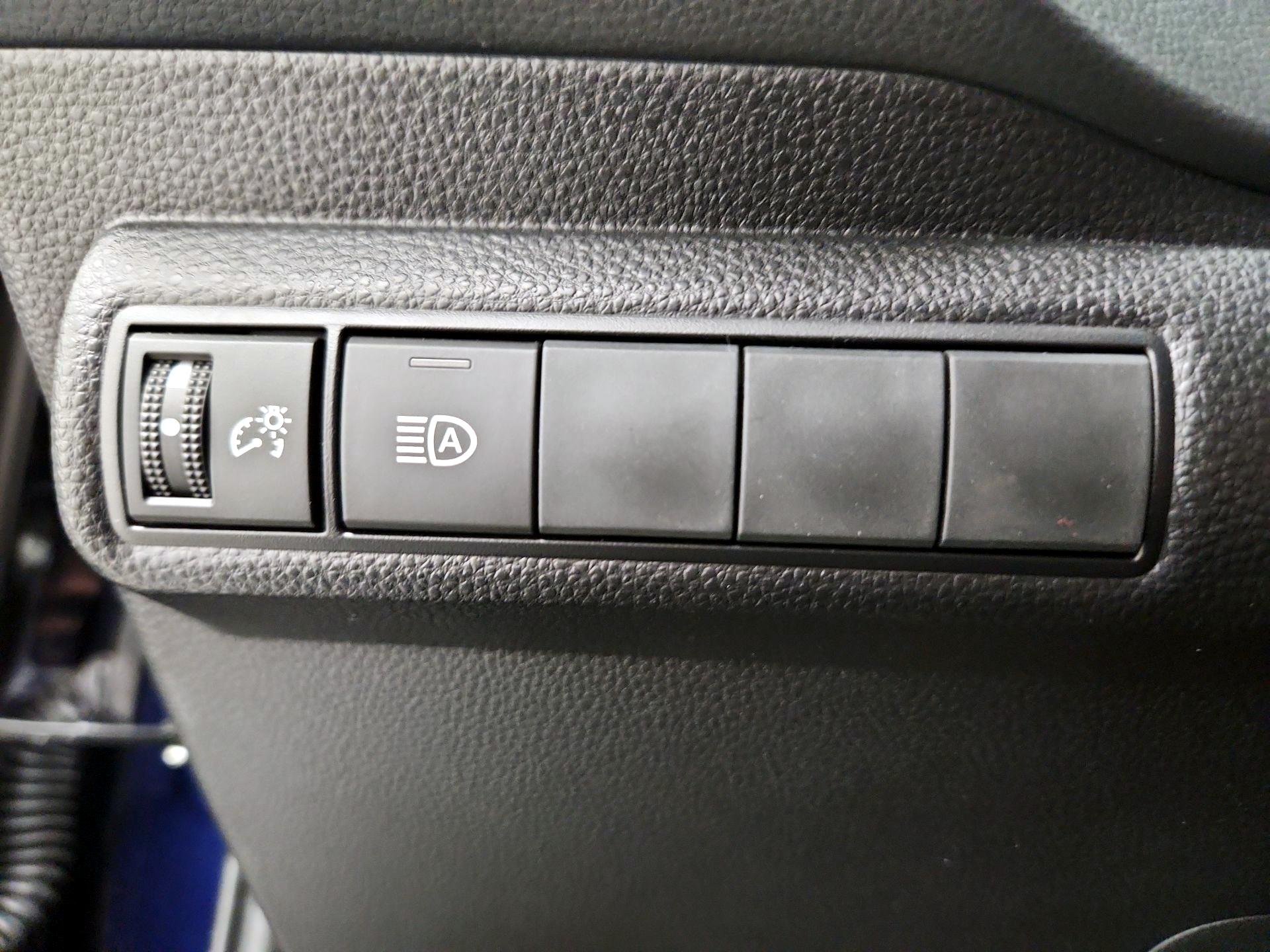 Thumbnail: 2022 Toyota Corolla - 13