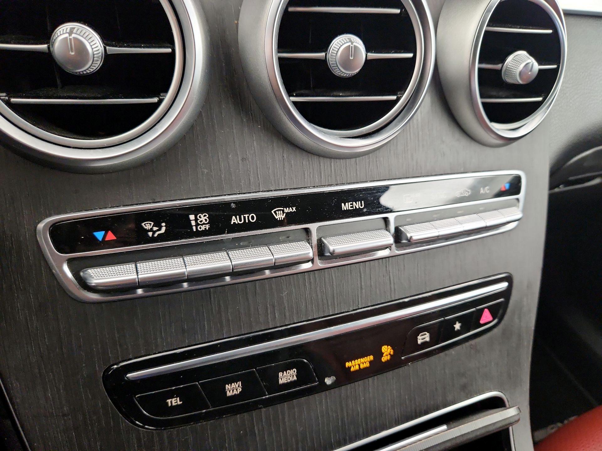 Thumbnail: 2021 Mercedes-Benz GLC - 16