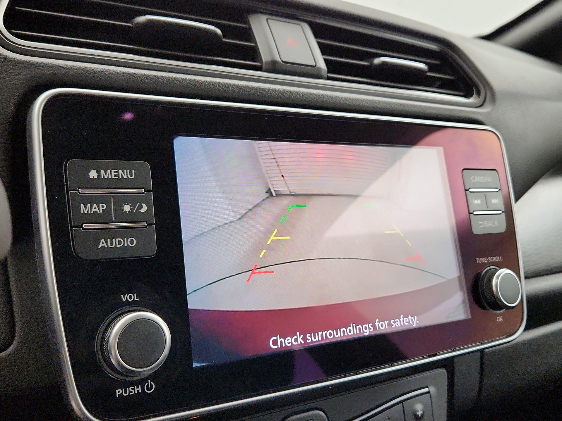 Thumbnail: 2022 Nissan Leaf - 15