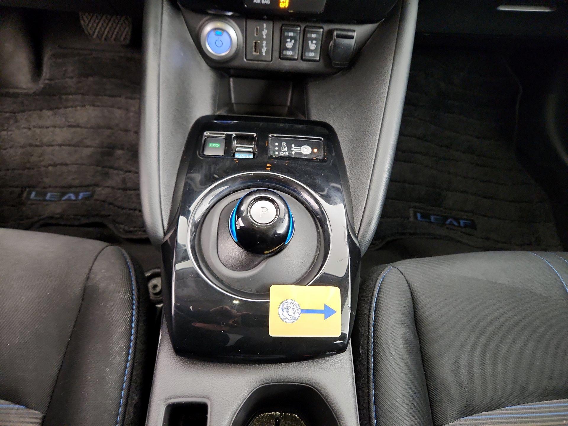 Thumbnail: 2022 Nissan Leaf - 18