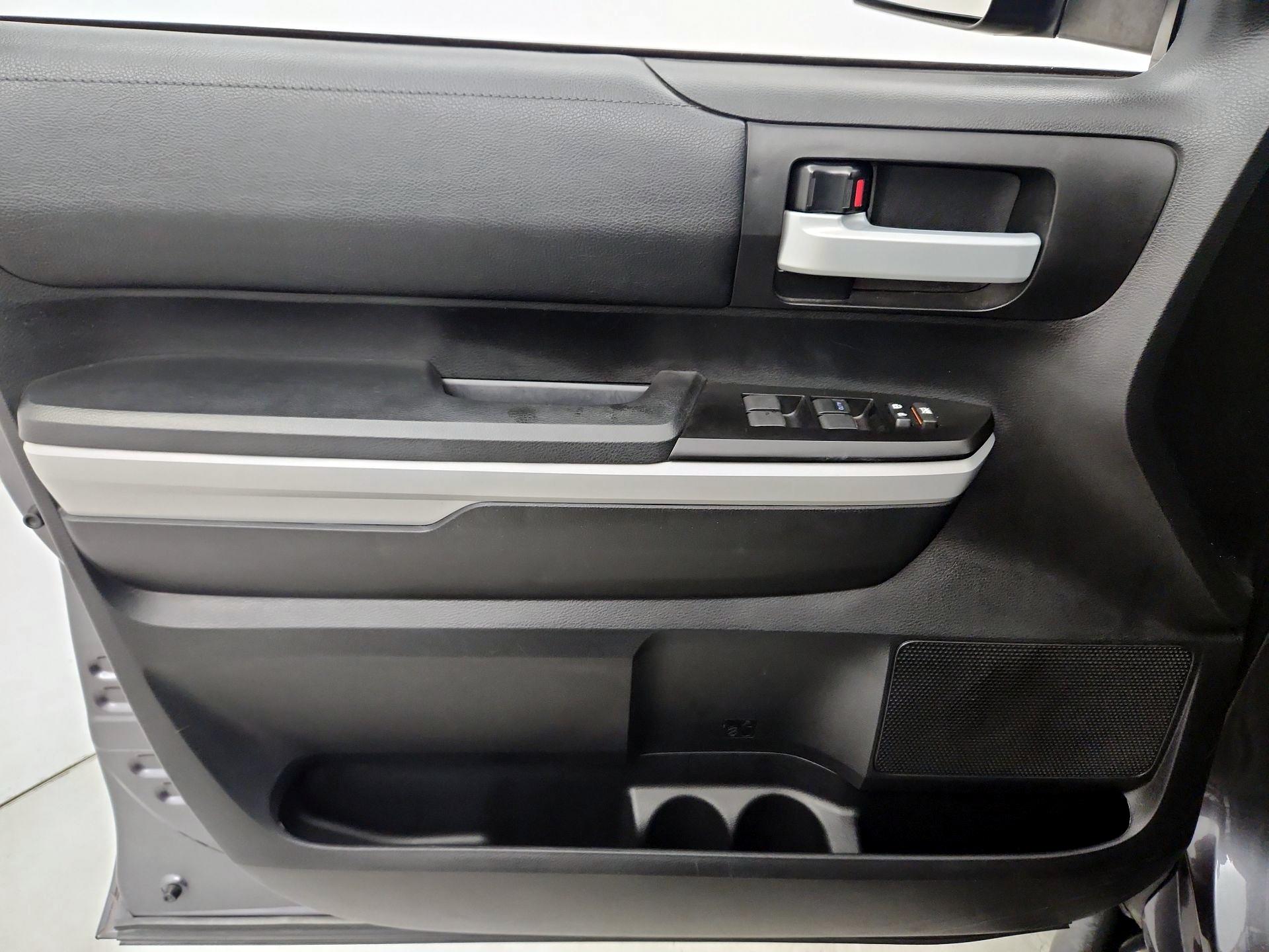 Thumbnail: 2019 Toyota Tundra - 12