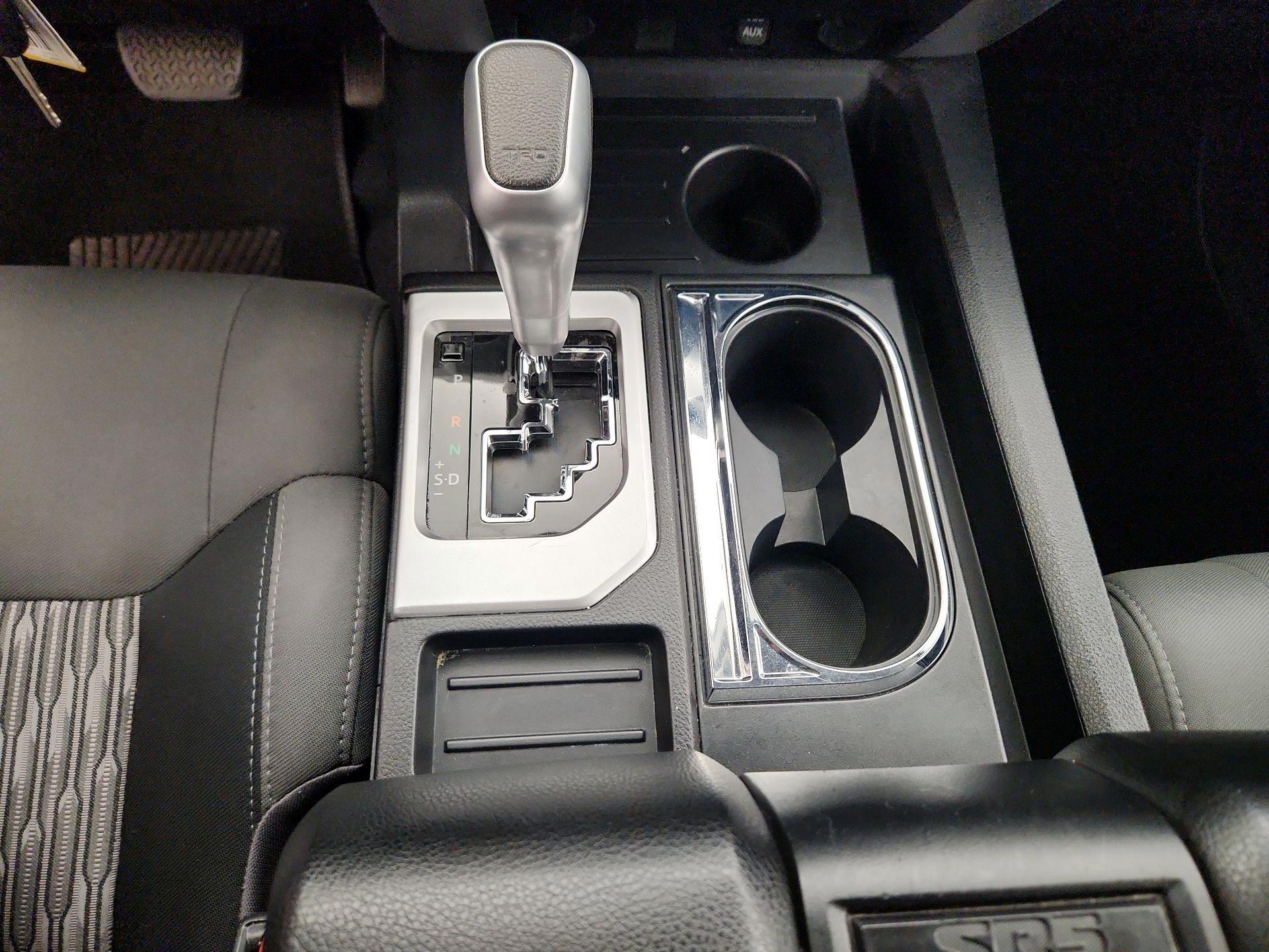 Thumbnail: 2019 Toyota Tundra - 18