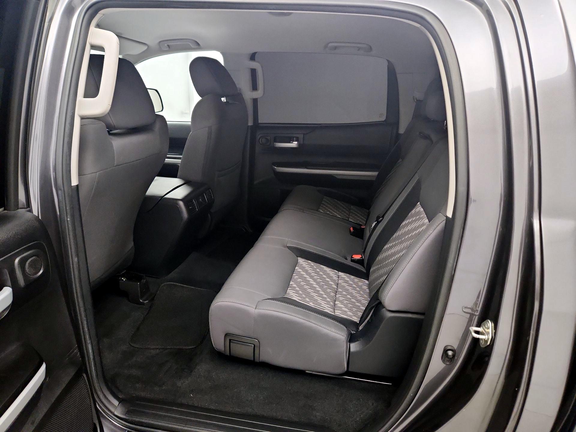 Thumbnail: 2019 Toyota Tundra - 20