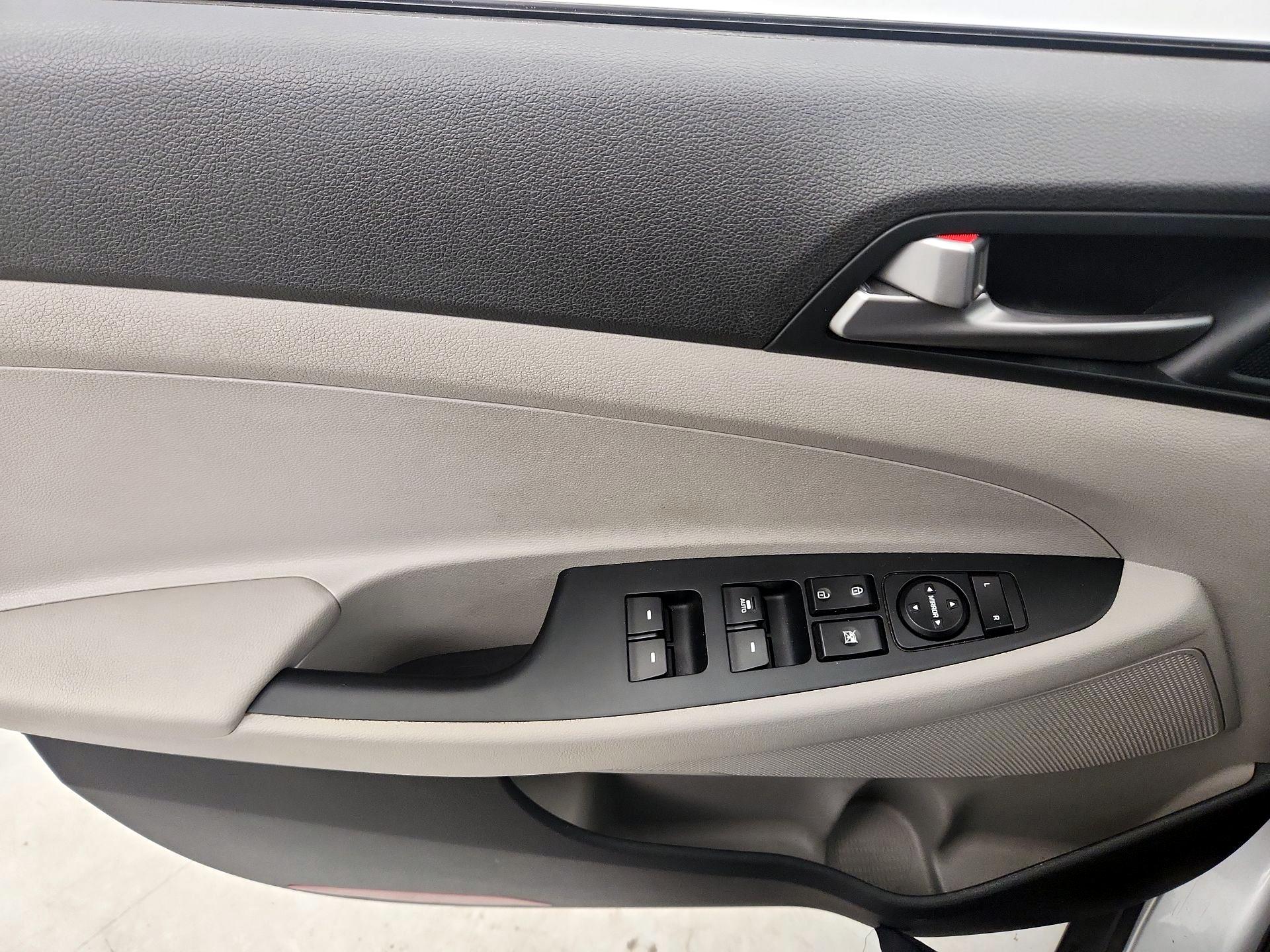 Thumbnail: 2018 Hyundai Tucson - 12