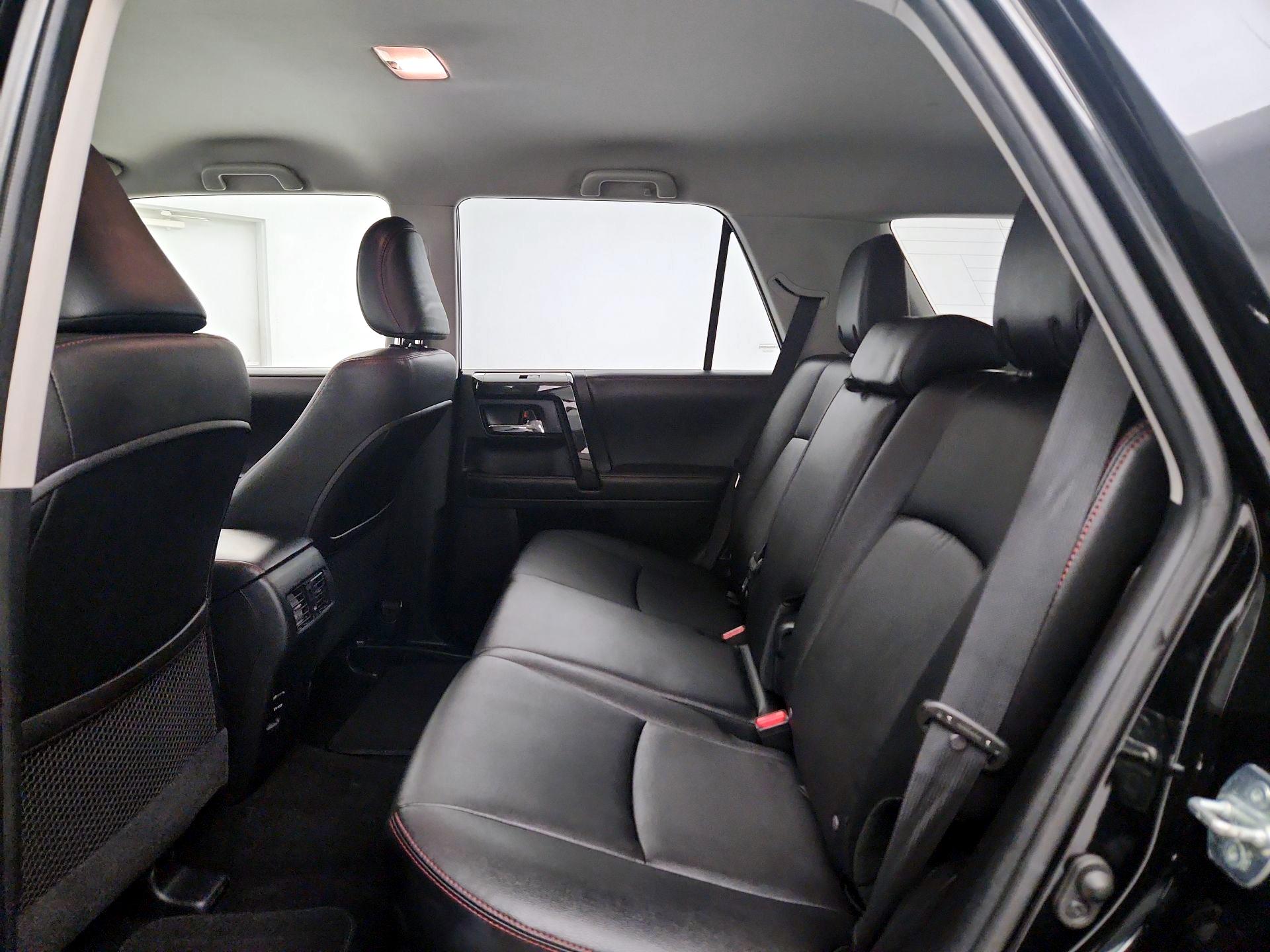 Thumbnail: 2018 Toyota 4Runner - 20