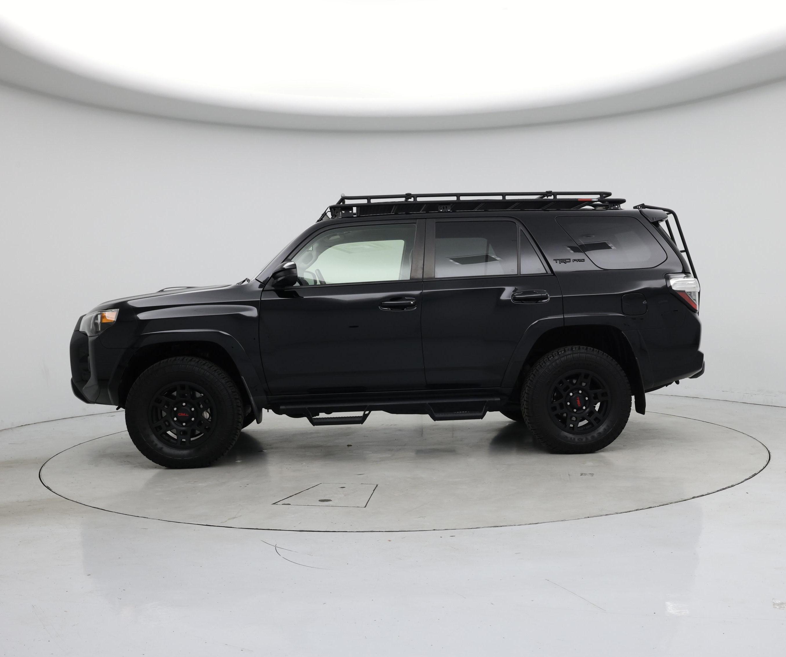 Thumbnail: 2018 Toyota 4Runner - 3