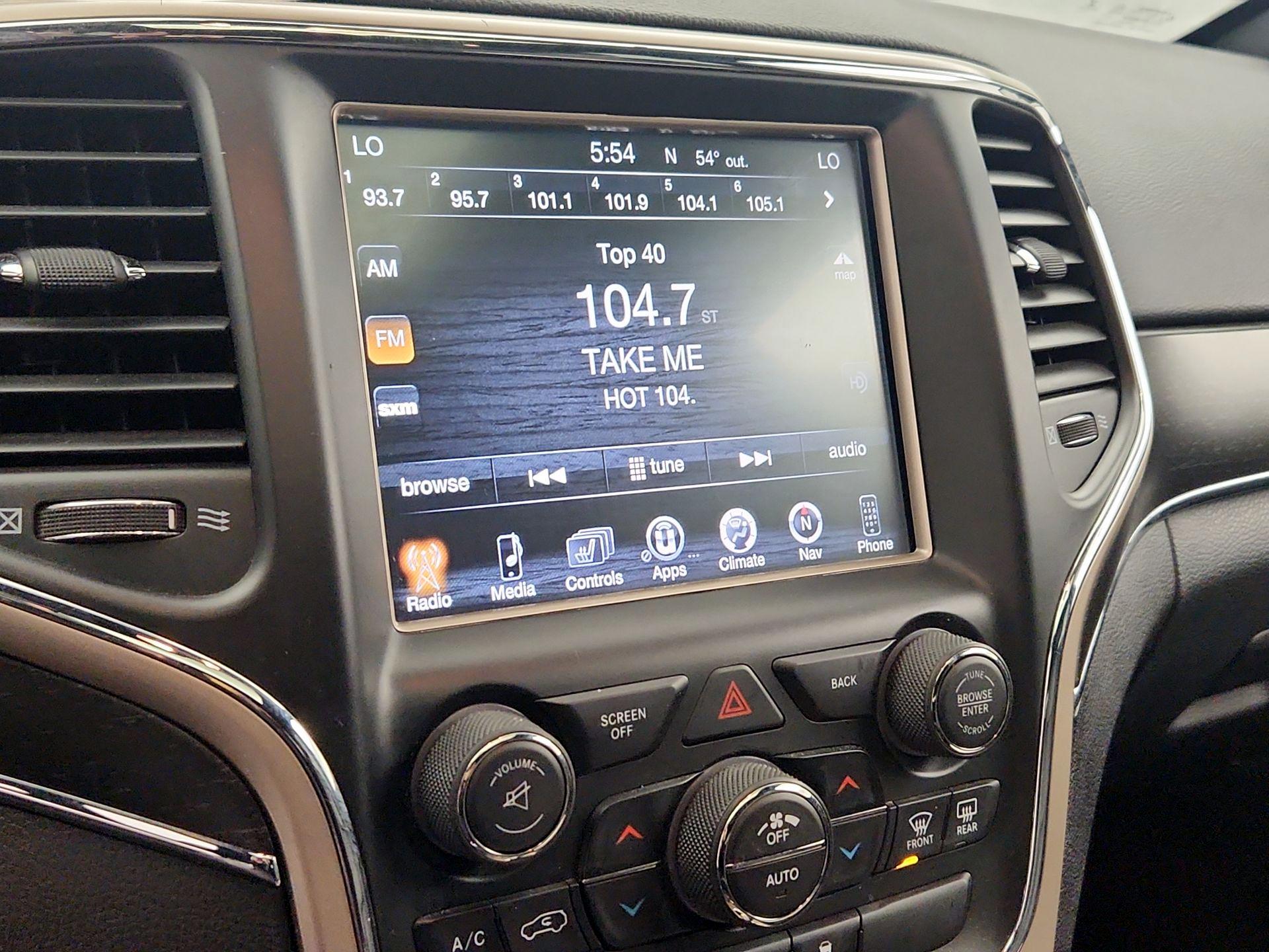 Thumbnail: 2015 Jeep Grand Cherokee - 16