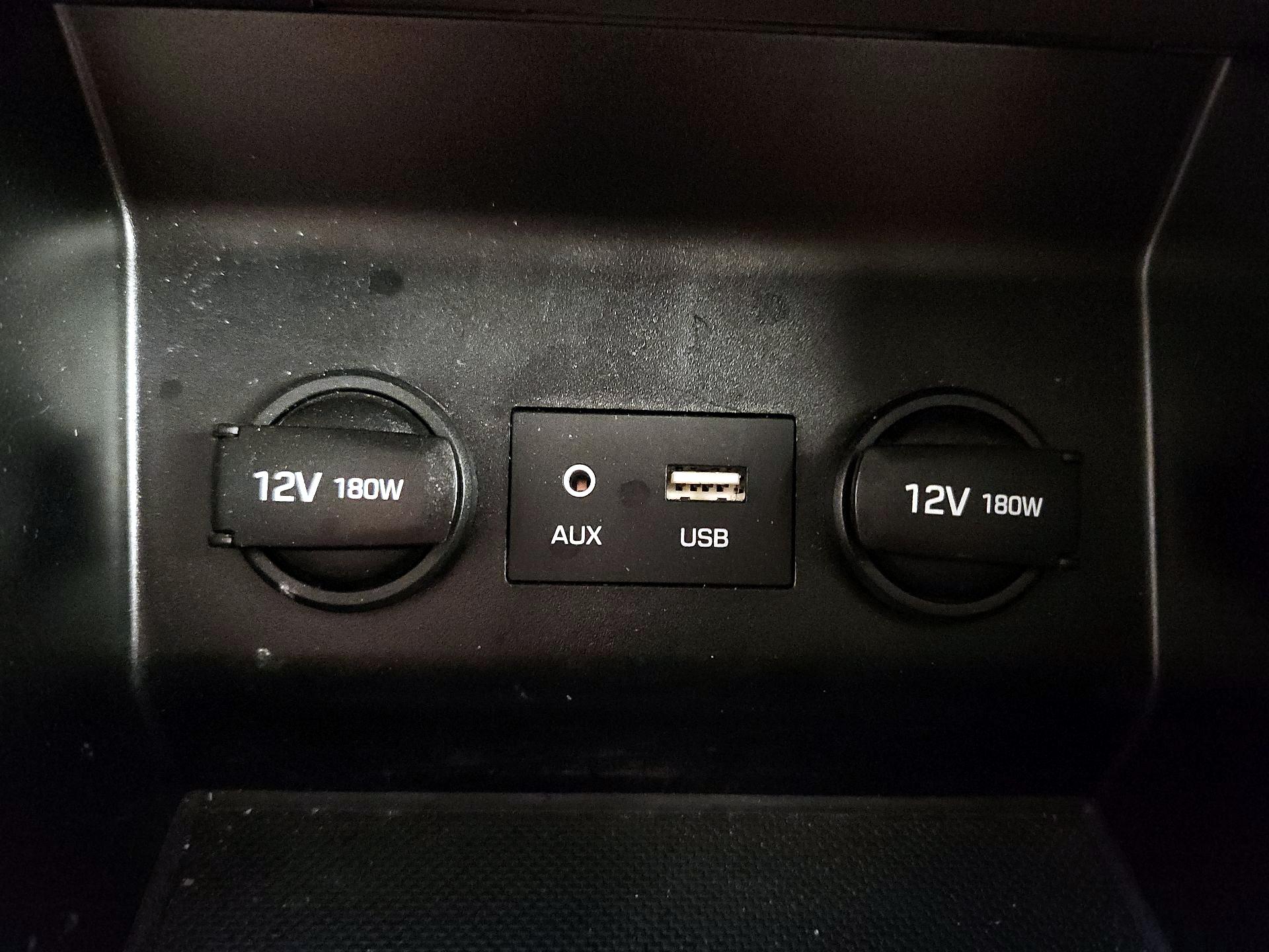 Thumbnail: 2020 Hyundai Elantra - 18