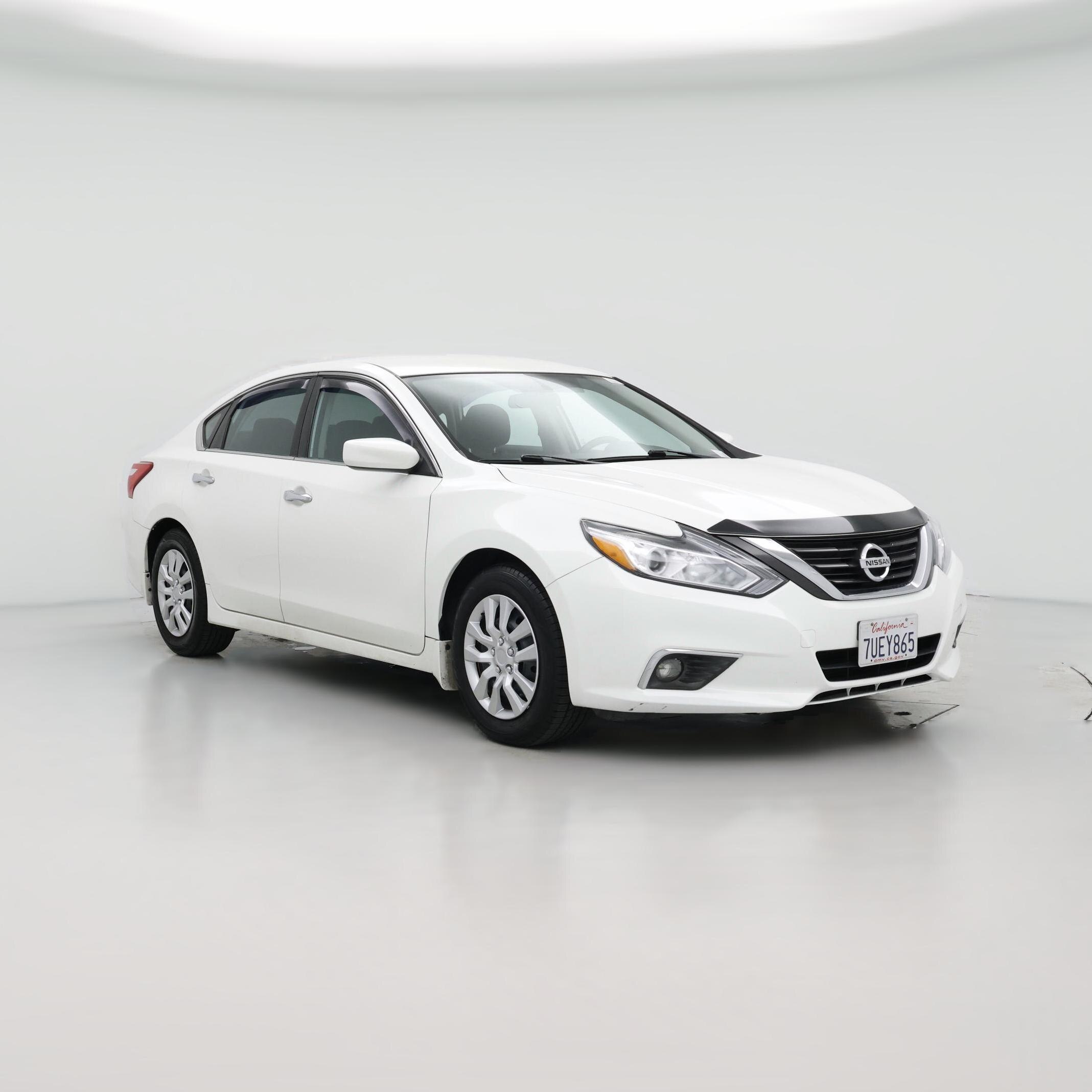 Thumbnail: 2016 Nissan Altima - 1