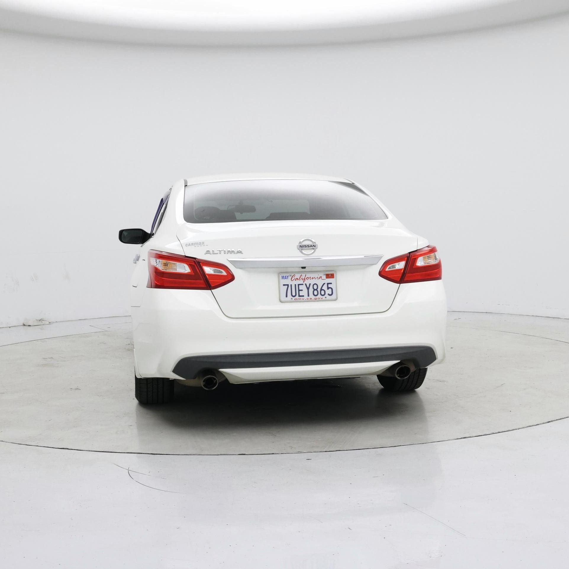 Thumbnail: 2016 Nissan Altima - 6