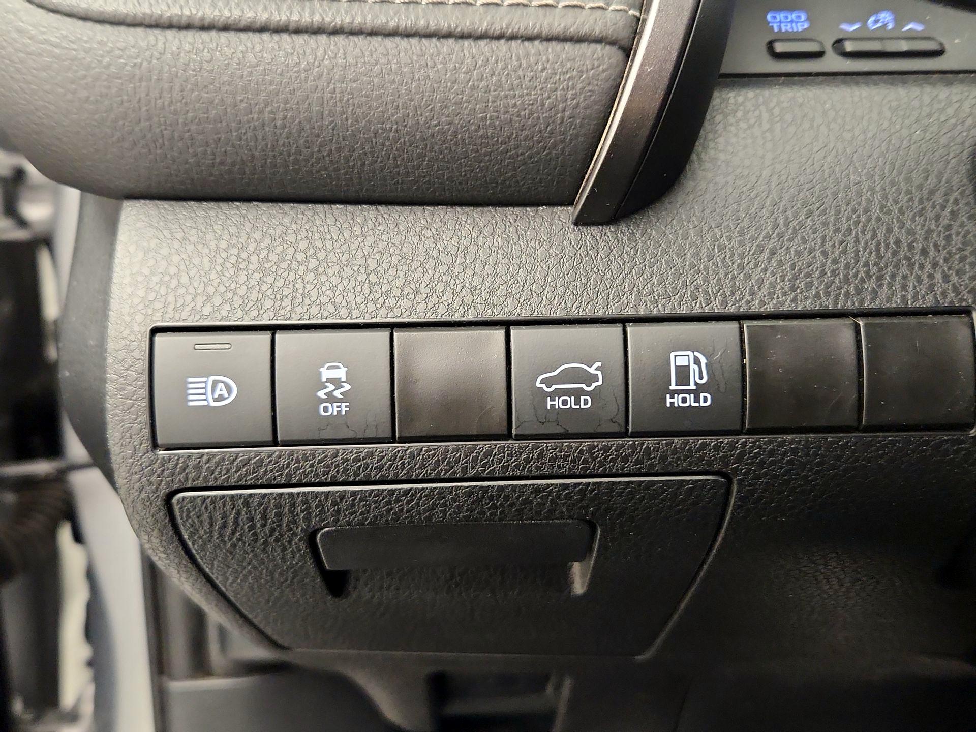 Thumbnail: 2023 Toyota Camry - 13