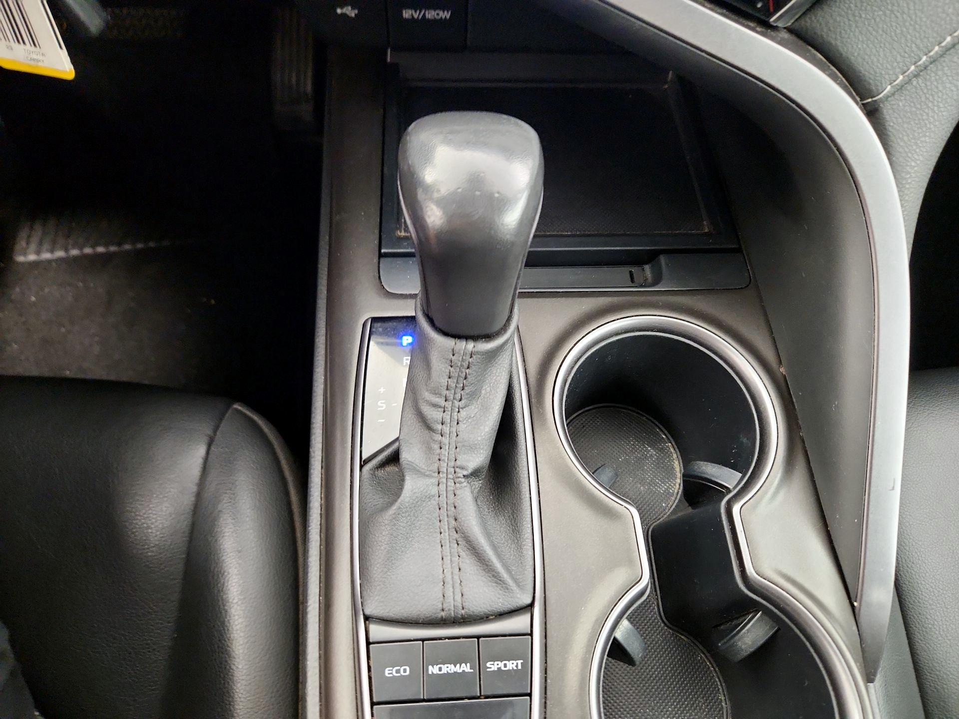 Thumbnail: 2023 Toyota Camry - 17