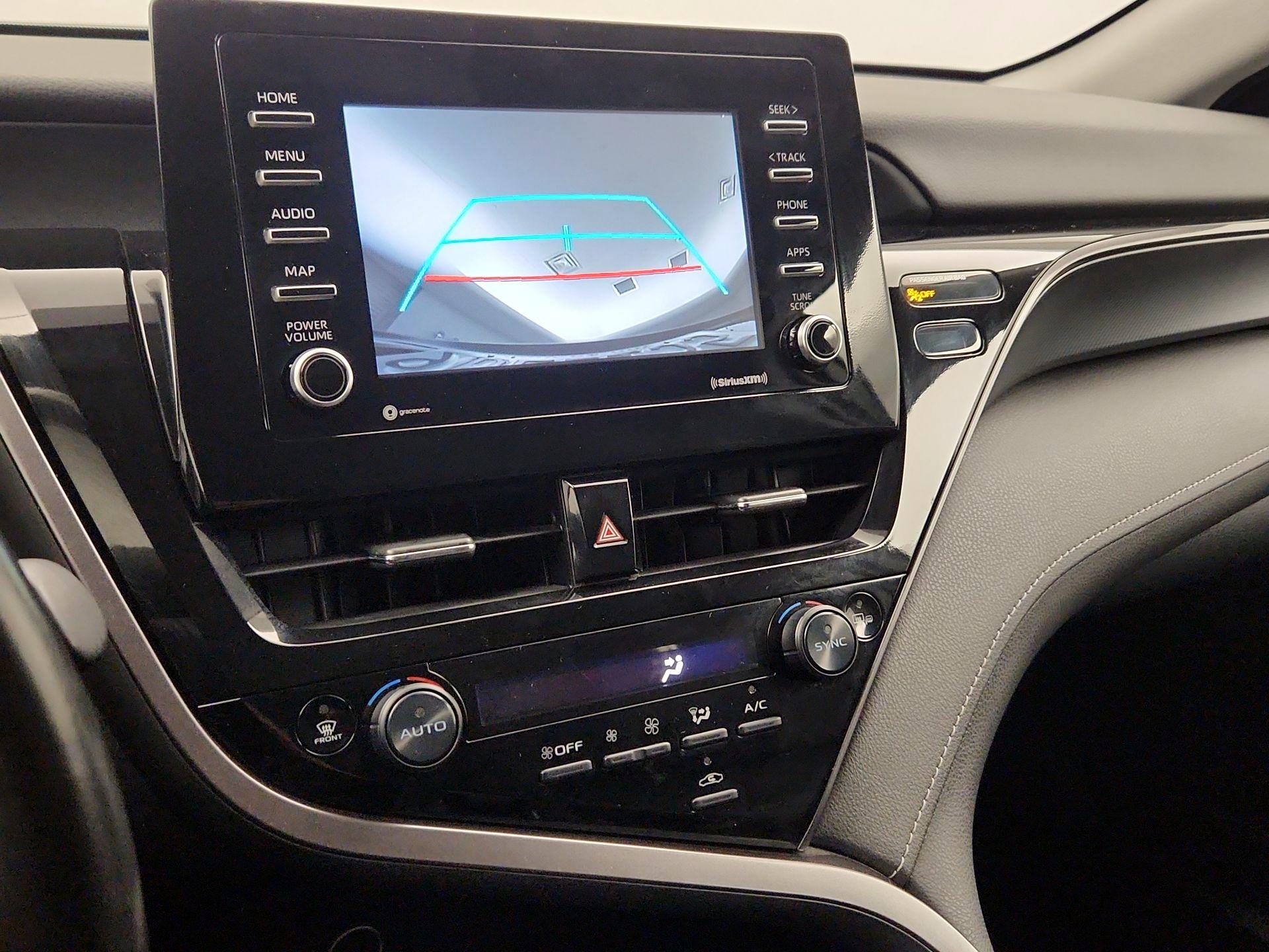 Thumbnail: 2022 Toyota Camry - 14