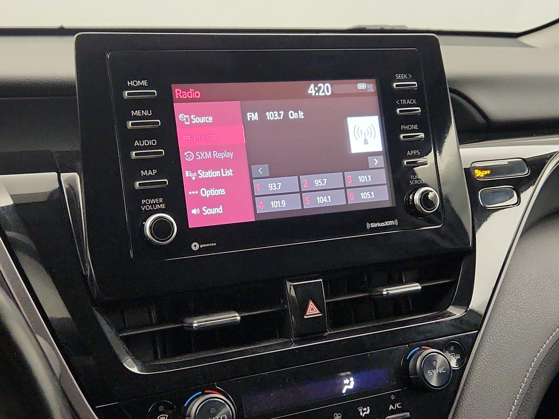 Thumbnail: 2022 Toyota Camry - 15