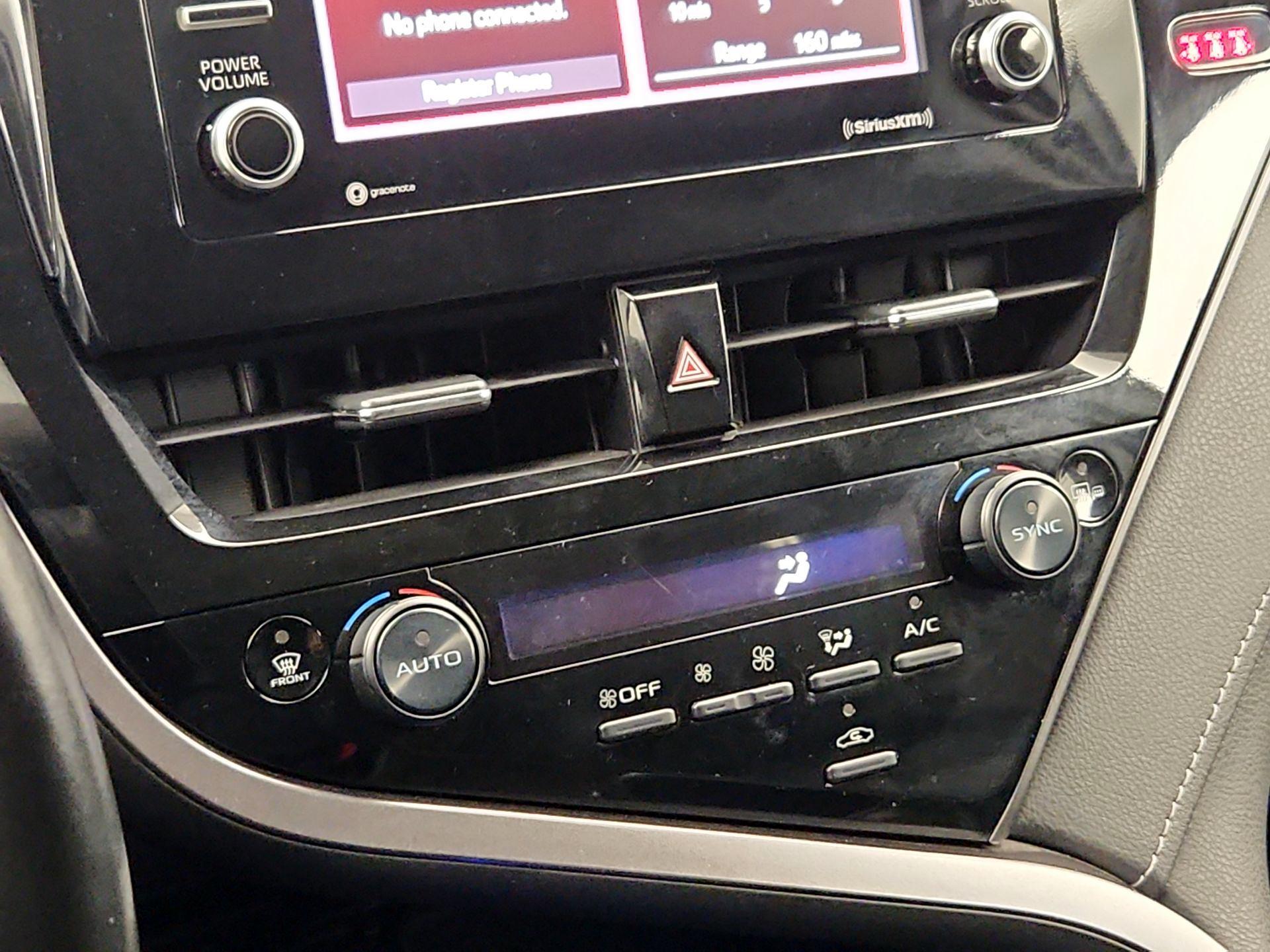 Thumbnail: 2022 Toyota Camry - 16