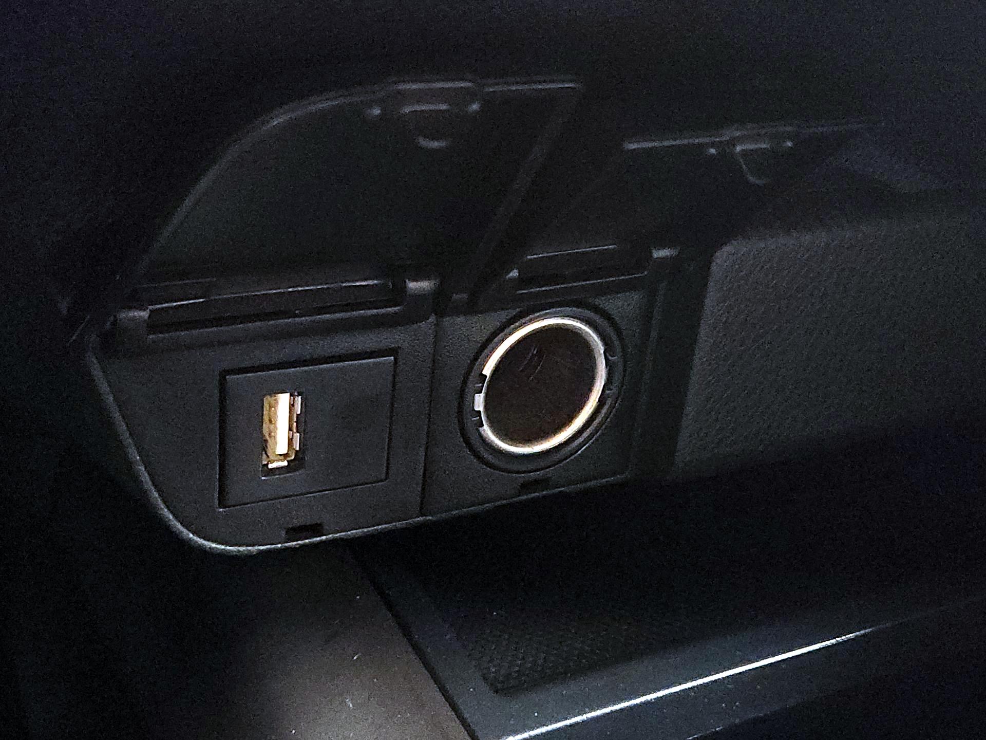 Thumbnail: 2022 Toyota Camry - 18