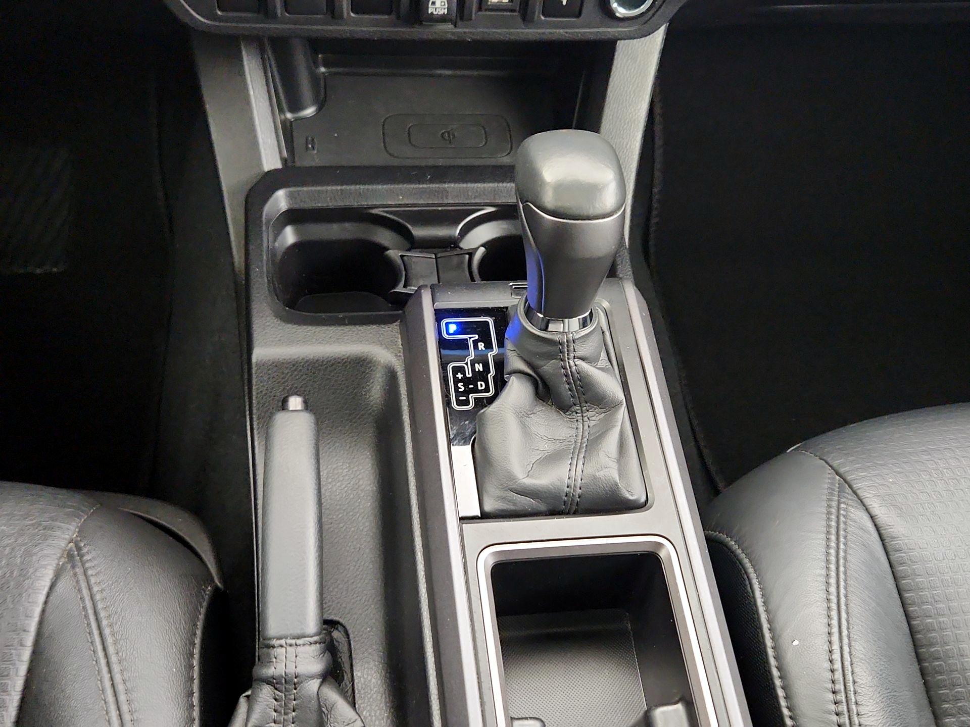 Thumbnail: 2021 Toyota Tacoma - 17