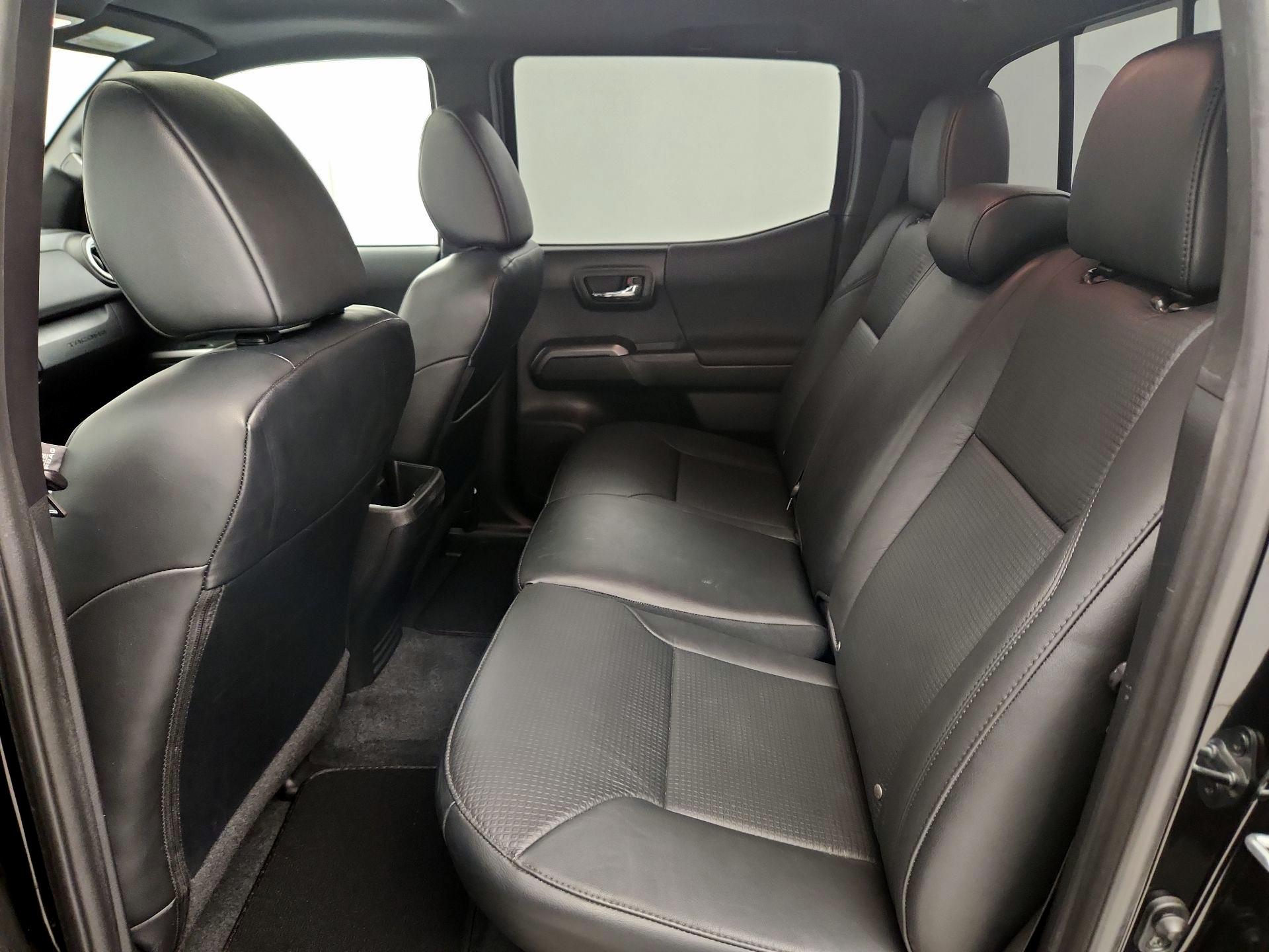 Thumbnail: 2021 Toyota Tacoma - 20