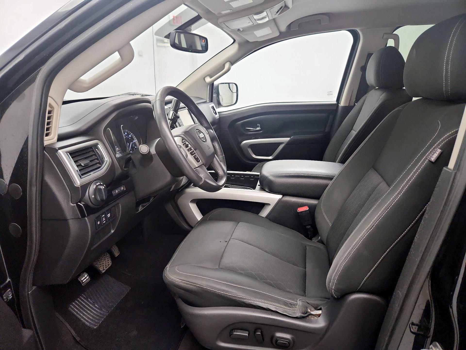 Thumbnail: 2017 Nissan Titan - 11