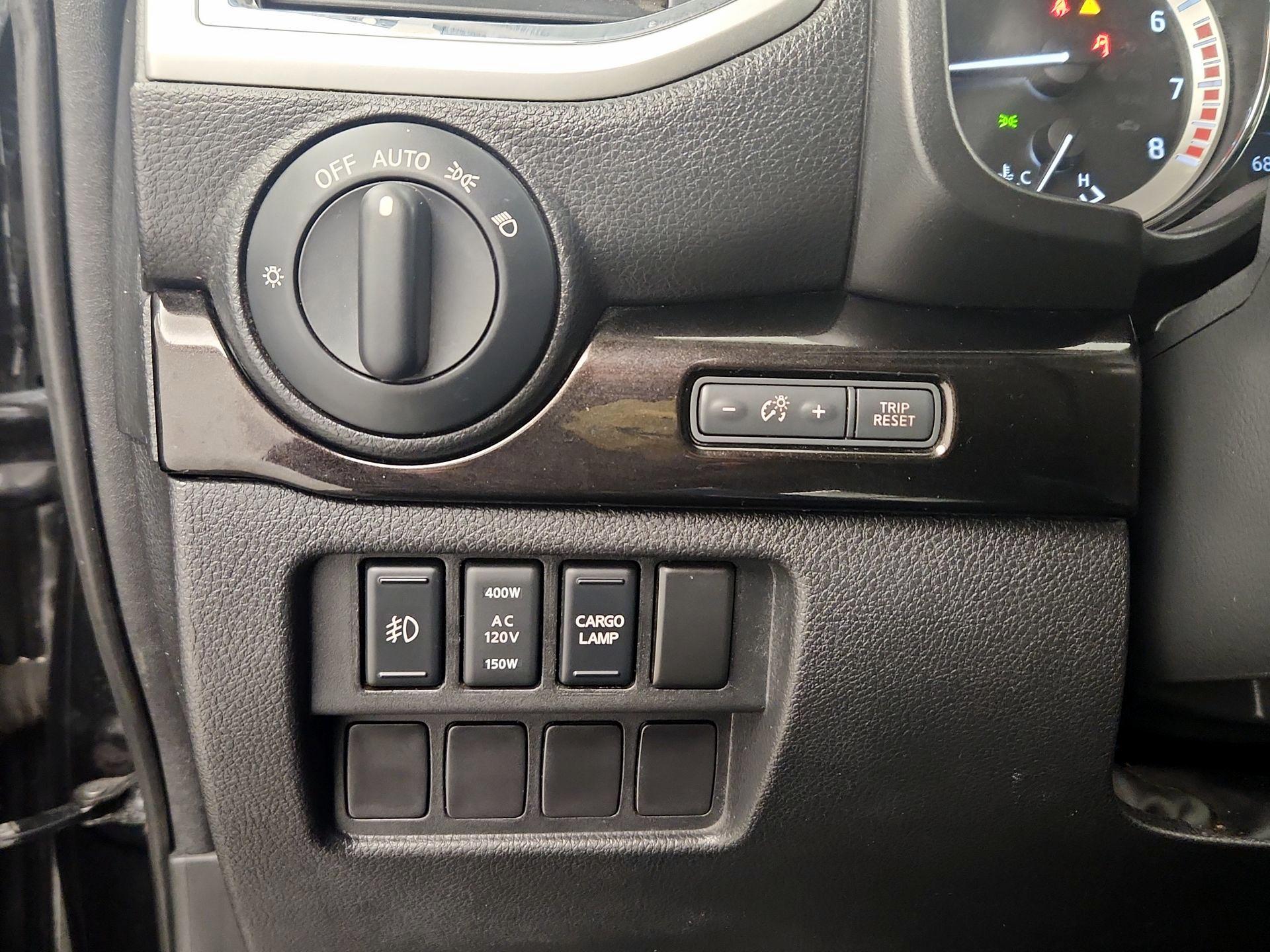 Thumbnail: 2017 Nissan Titan - 13