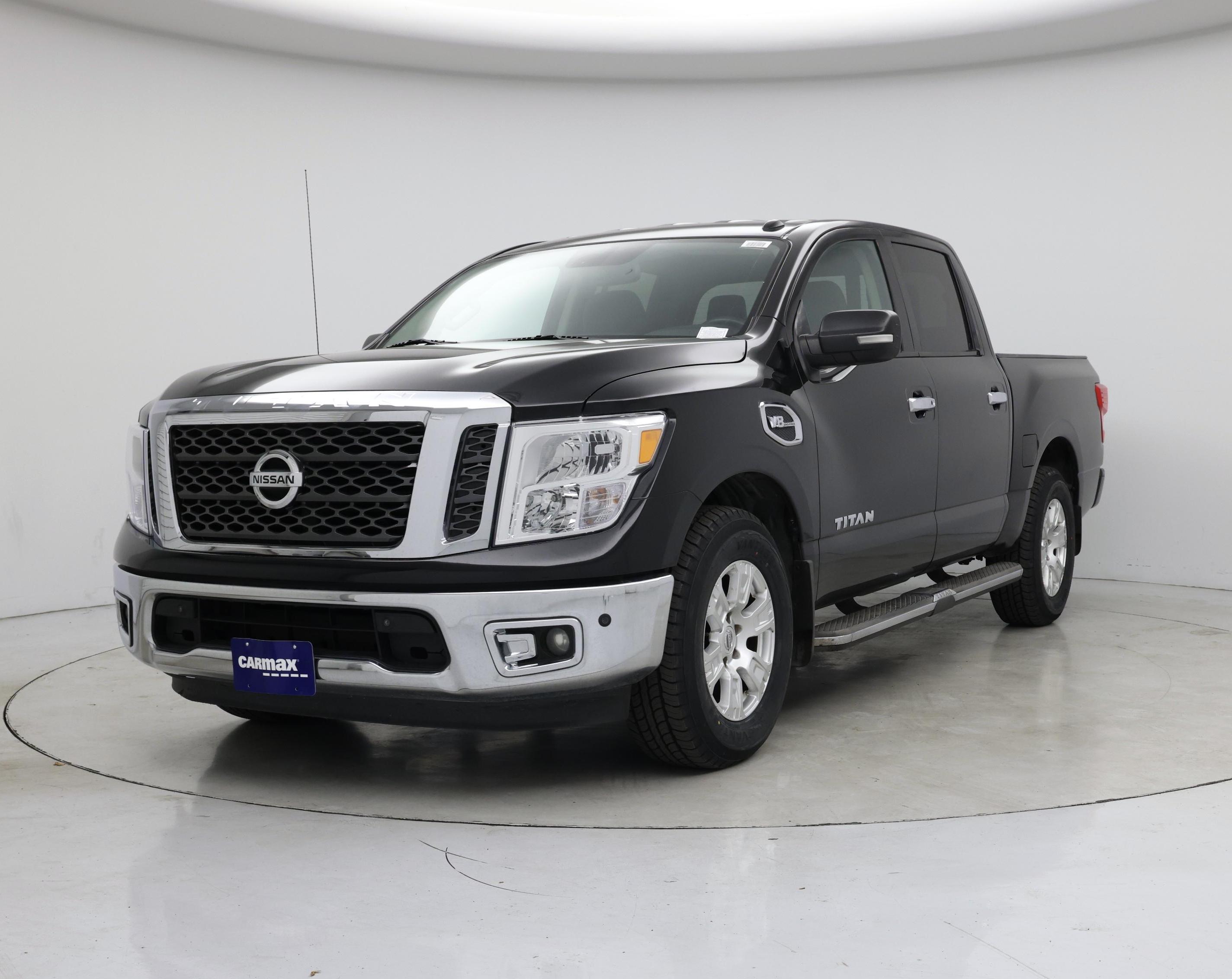 Thumbnail: 2017 Nissan Titan - 4