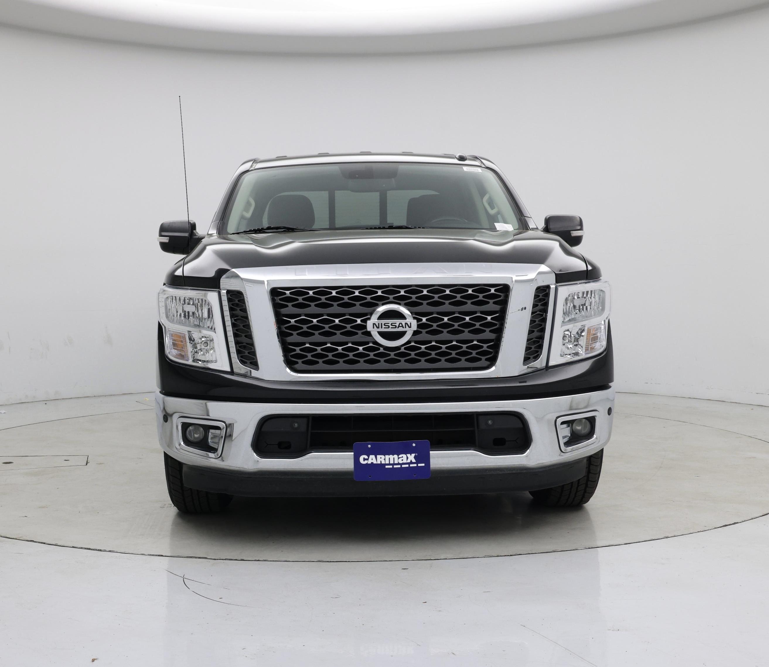 Thumbnail: 2017 Nissan Titan - 5